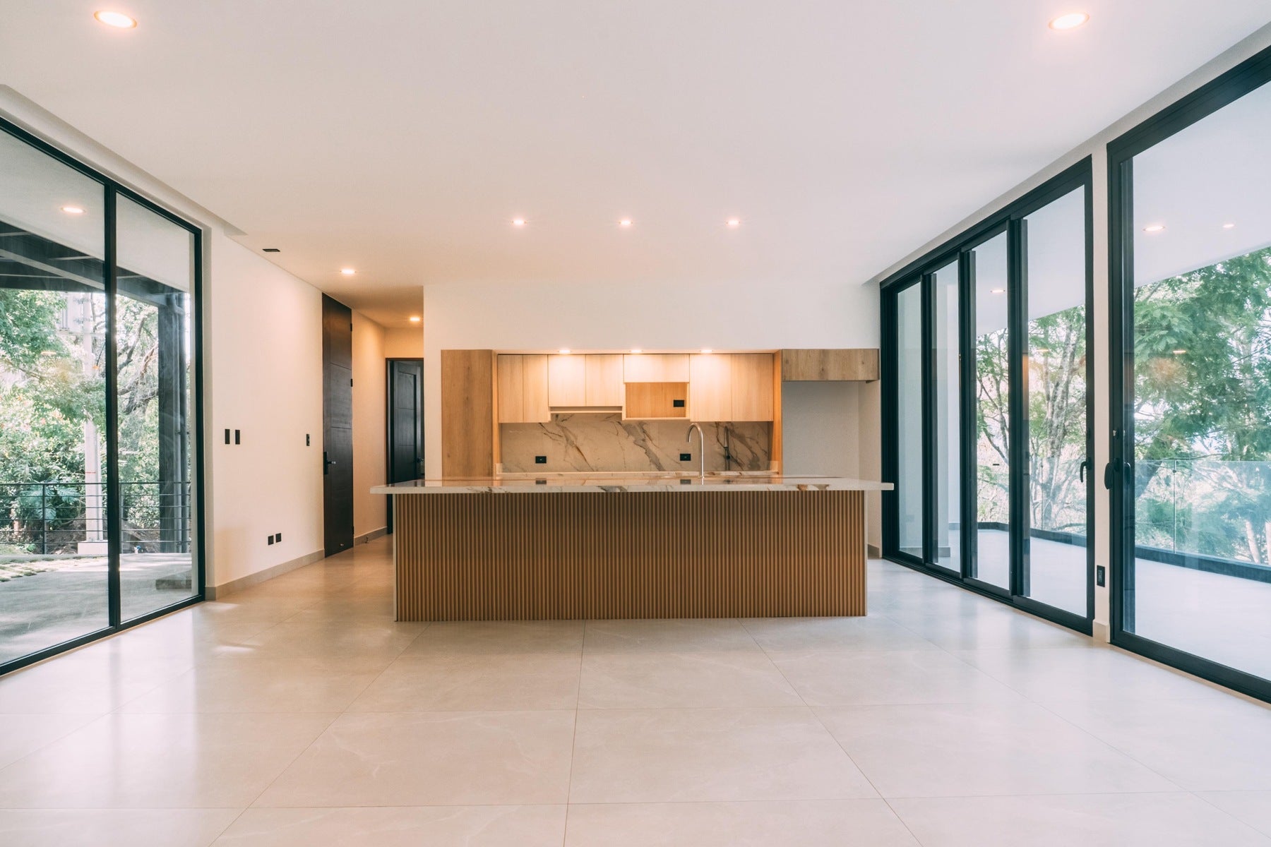 Move in Ready , San Jose, Santa Ana, Santa Ana, San Jose, Costa Rica 10901