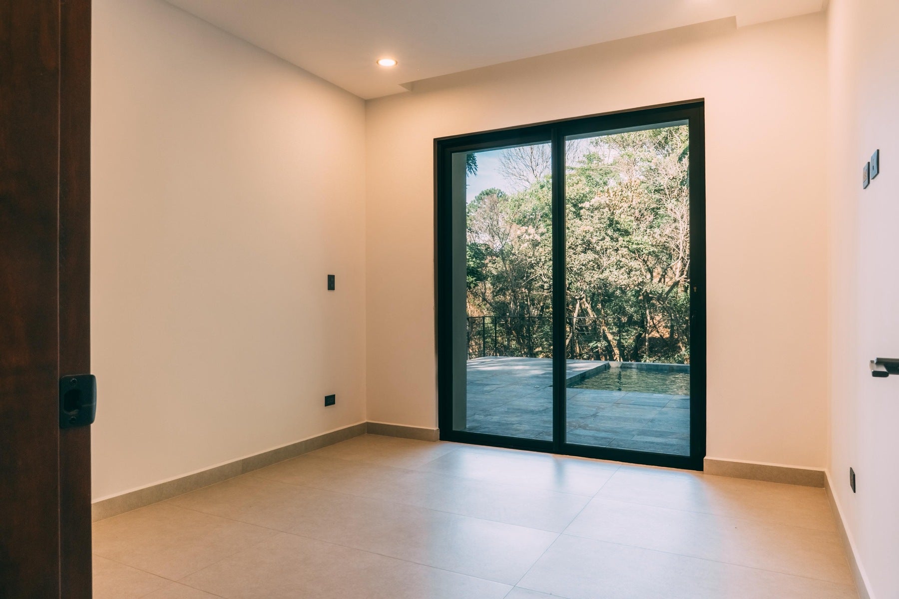 Move in Ready , San Jose, Santa Ana, Santa Ana, San Jose, Costa Rica 10901