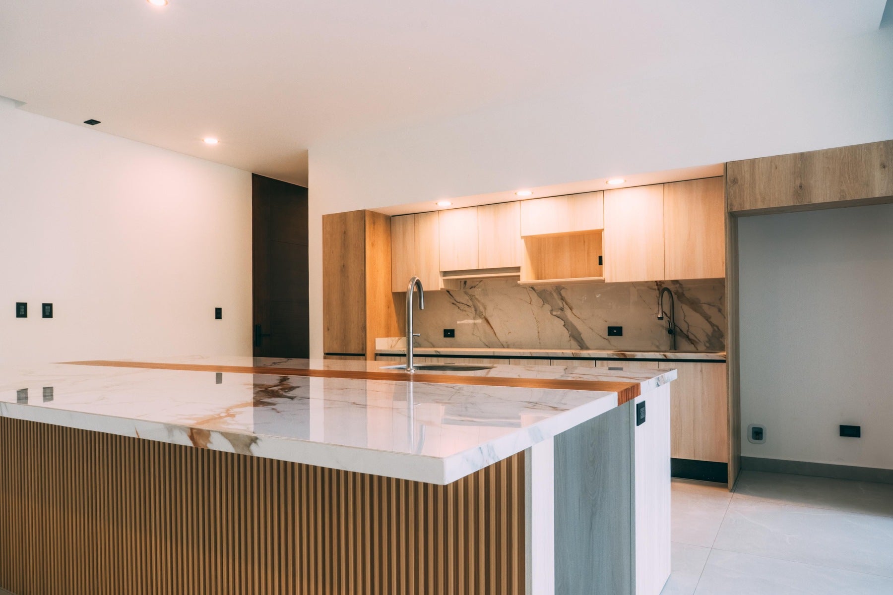 Move in Ready , San Jose, Santa Ana, Santa Ana, San Jose, Costa Rica 10901