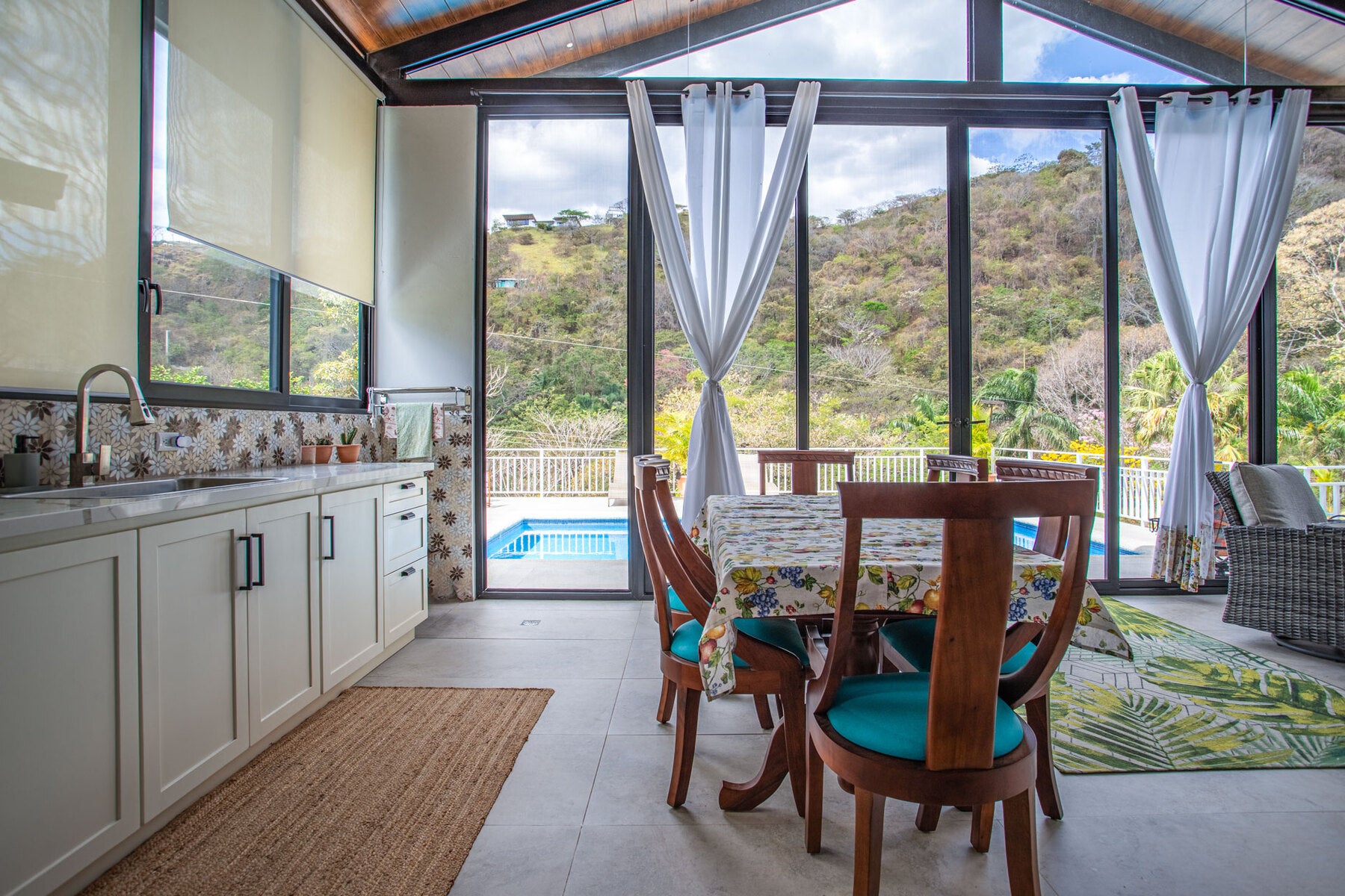 Residence with Panoramic Mountain Views, Atenas, Las Rocas, Atenas, Alajuela, Atenas, Atenas, Alajuela, Costa Rica 20501 Residence with Panoramic Mountain Views, Atenas, Las Rocas, Atenas, Alajuela, Atenas, Atenas, Alajuela, Costa Rica 20501