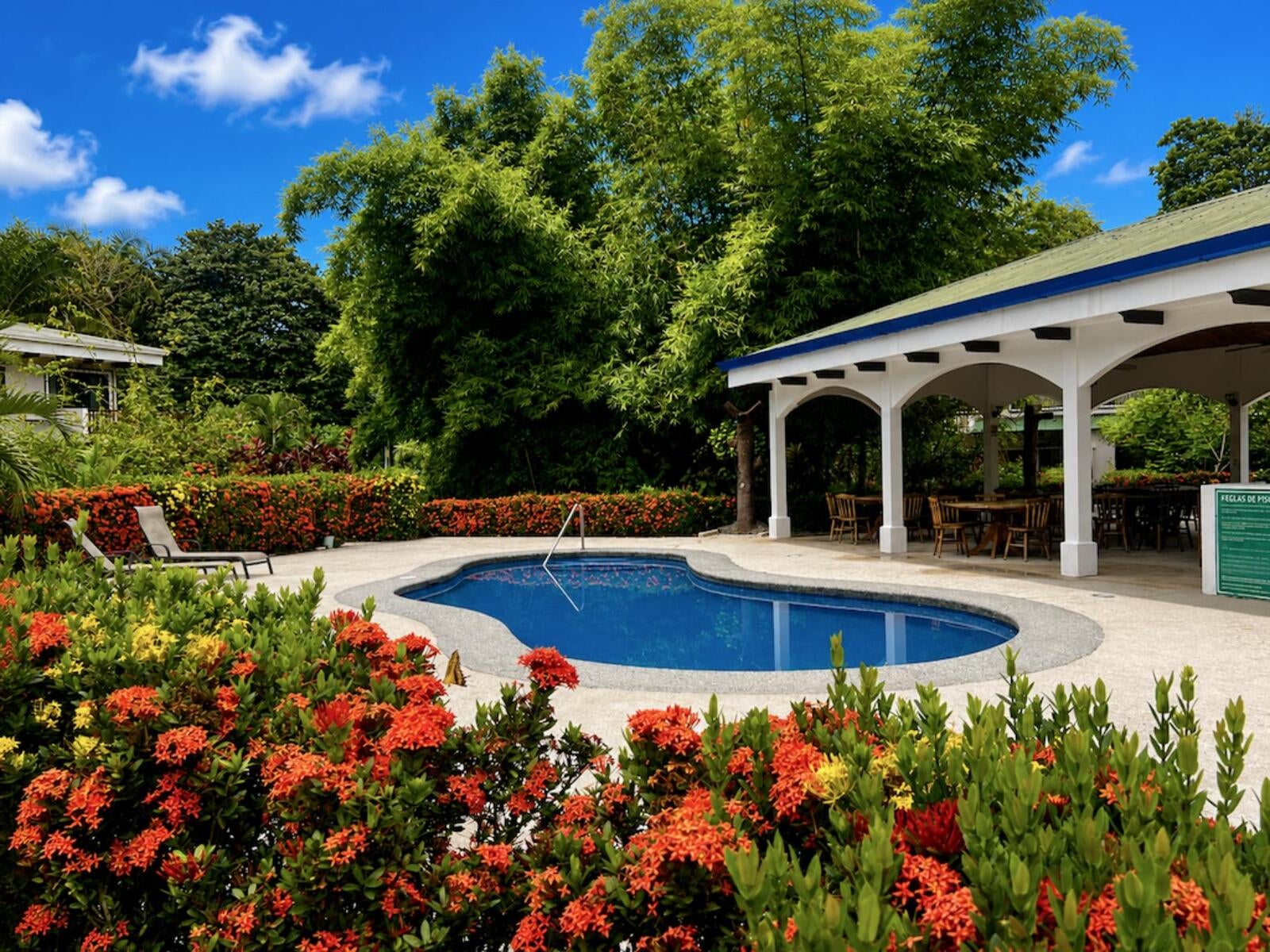 Poolside Condo Fully Furnished, Quepos, Quepos, Manuel Antonio, Quepo S, Quepos, Puntarenas, Costa Rica 60504