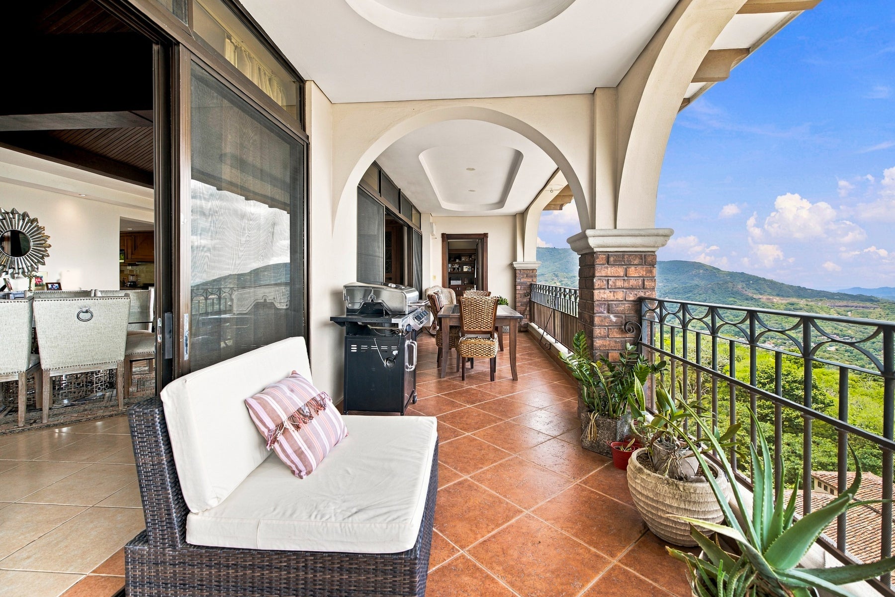 Mountain View Luxury Penthouse, Altos De Monasterio, Santa Ana, Salitral, Santa Ana, San Jose, Costa Rica