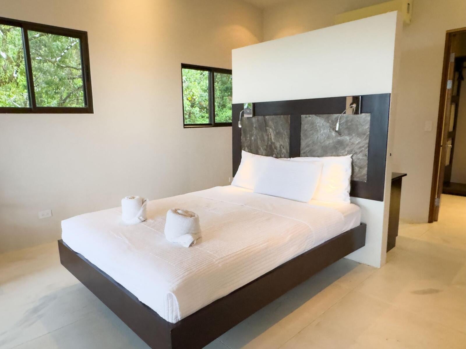 Stylish Four Bedroom Home , Dominicalito, Dominicalito, Dominical, Bahia Ballena, Osa, Puntarenas, Costa Rica 60504