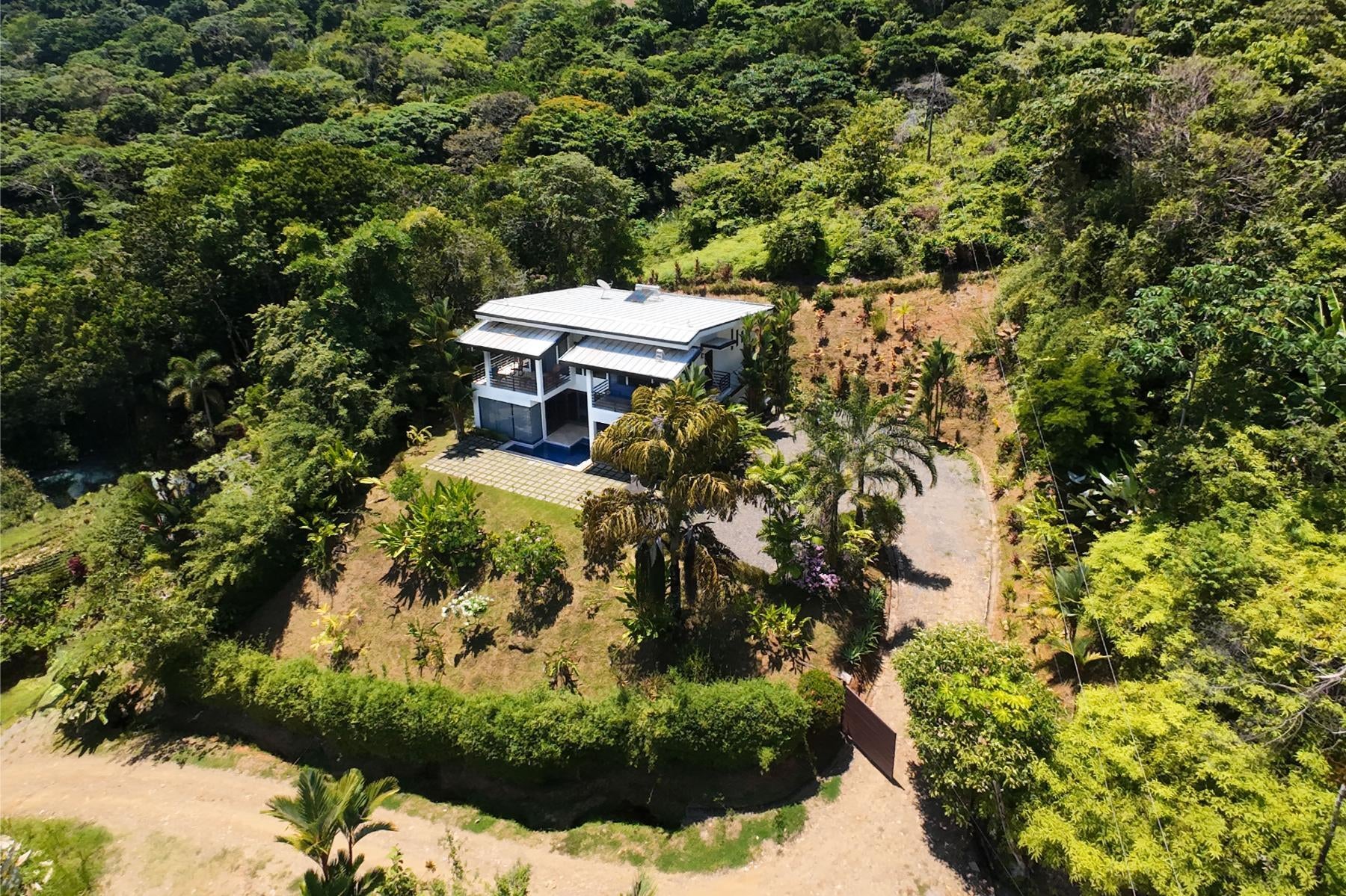 Stylish Four Bedroom Home , Dominicalito, Dominicalito, Dominical, Bahia Ballena, Osa, Puntarenas, Costa Rica 60504