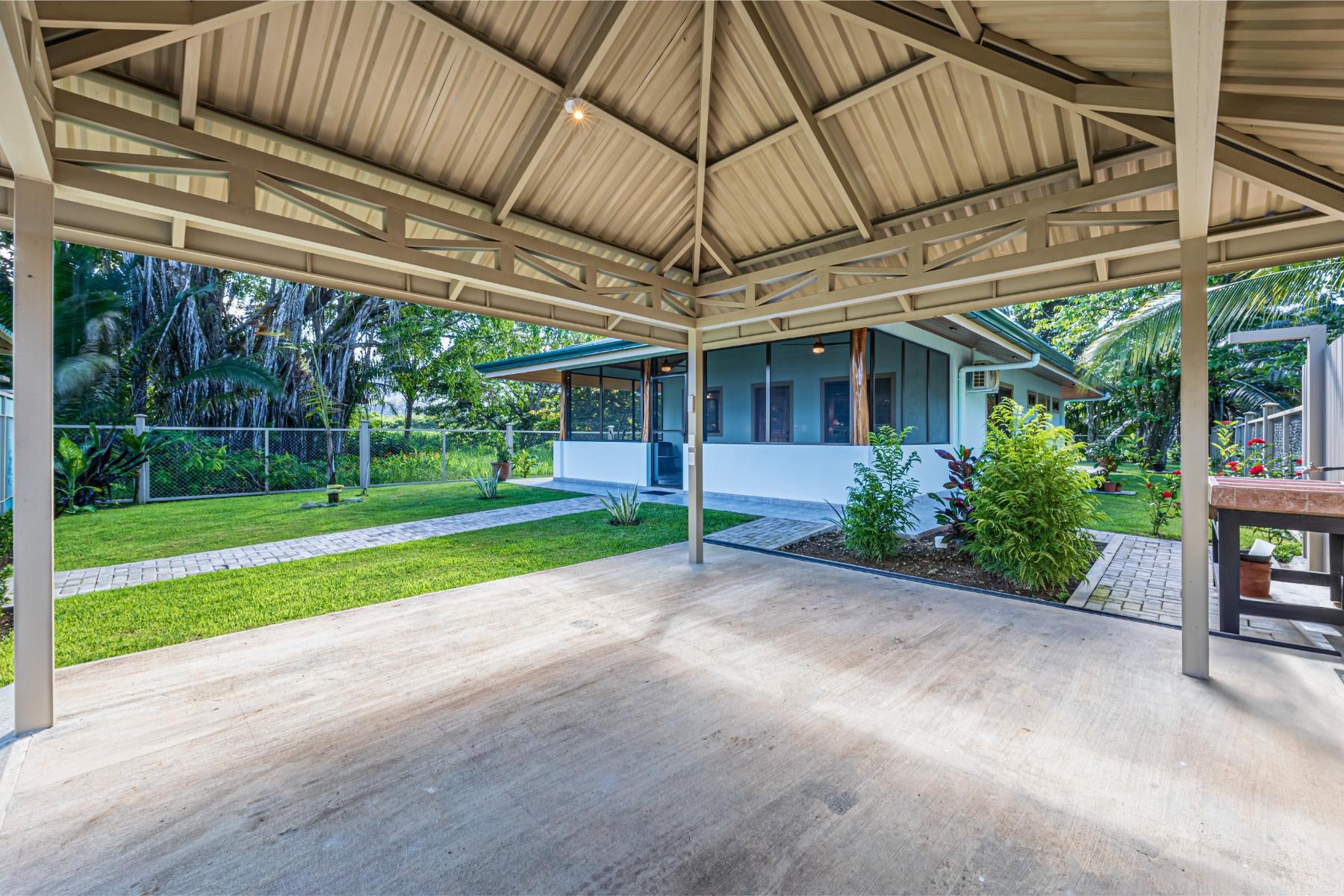 New Home Just Three Minutes Walk to Beach, Matapalo, Matapalo, Manuel Antonio, Bahia Ballena, Quepos, Puntarenas, Costa Rica 60601