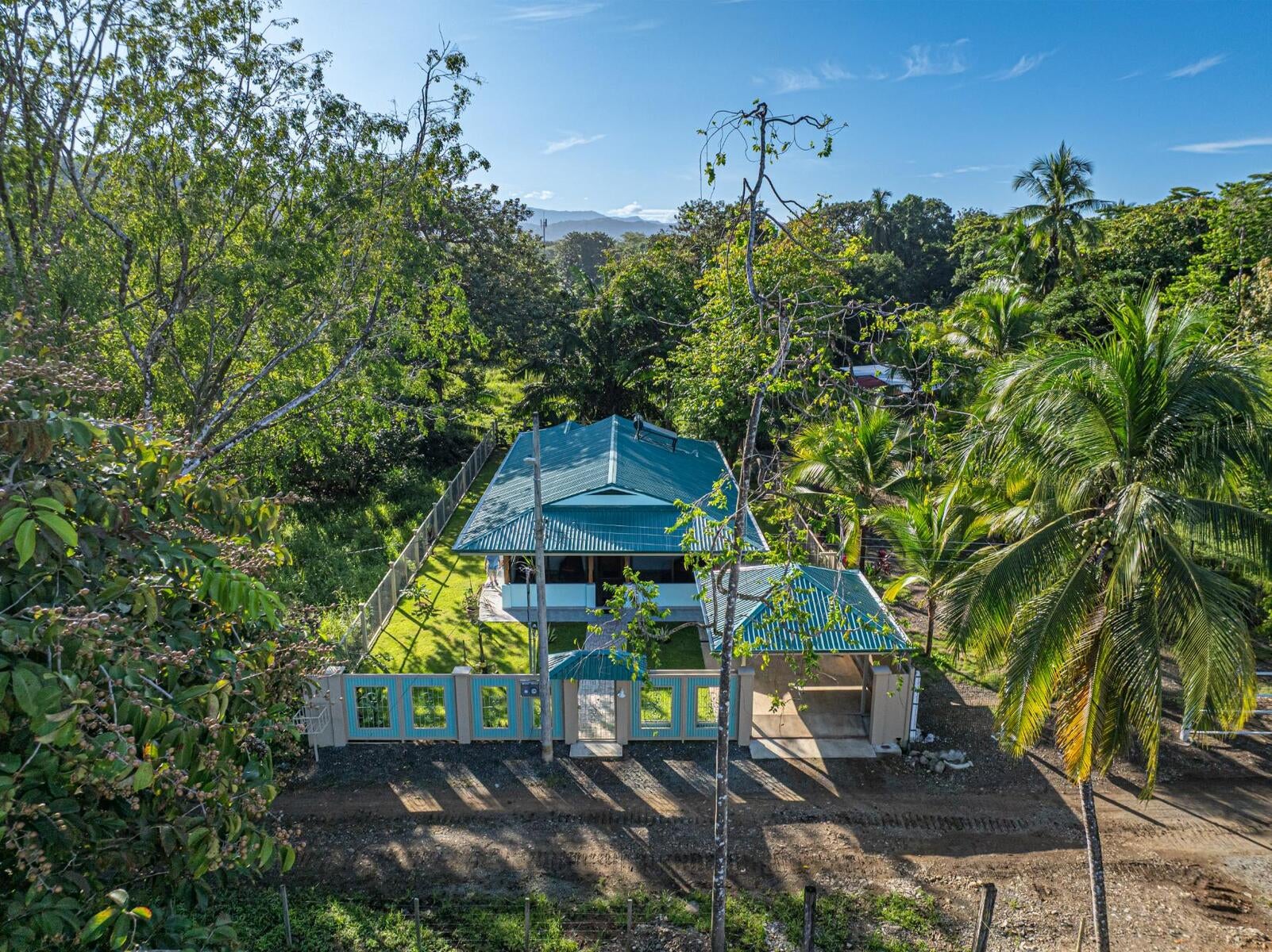 New Home Just Three Minutes Walk to Beach, Matapalo, Matapalo, Manuel Antonio, Bahia Ballena, Quepos, Puntarenas, Costa Rica 60601