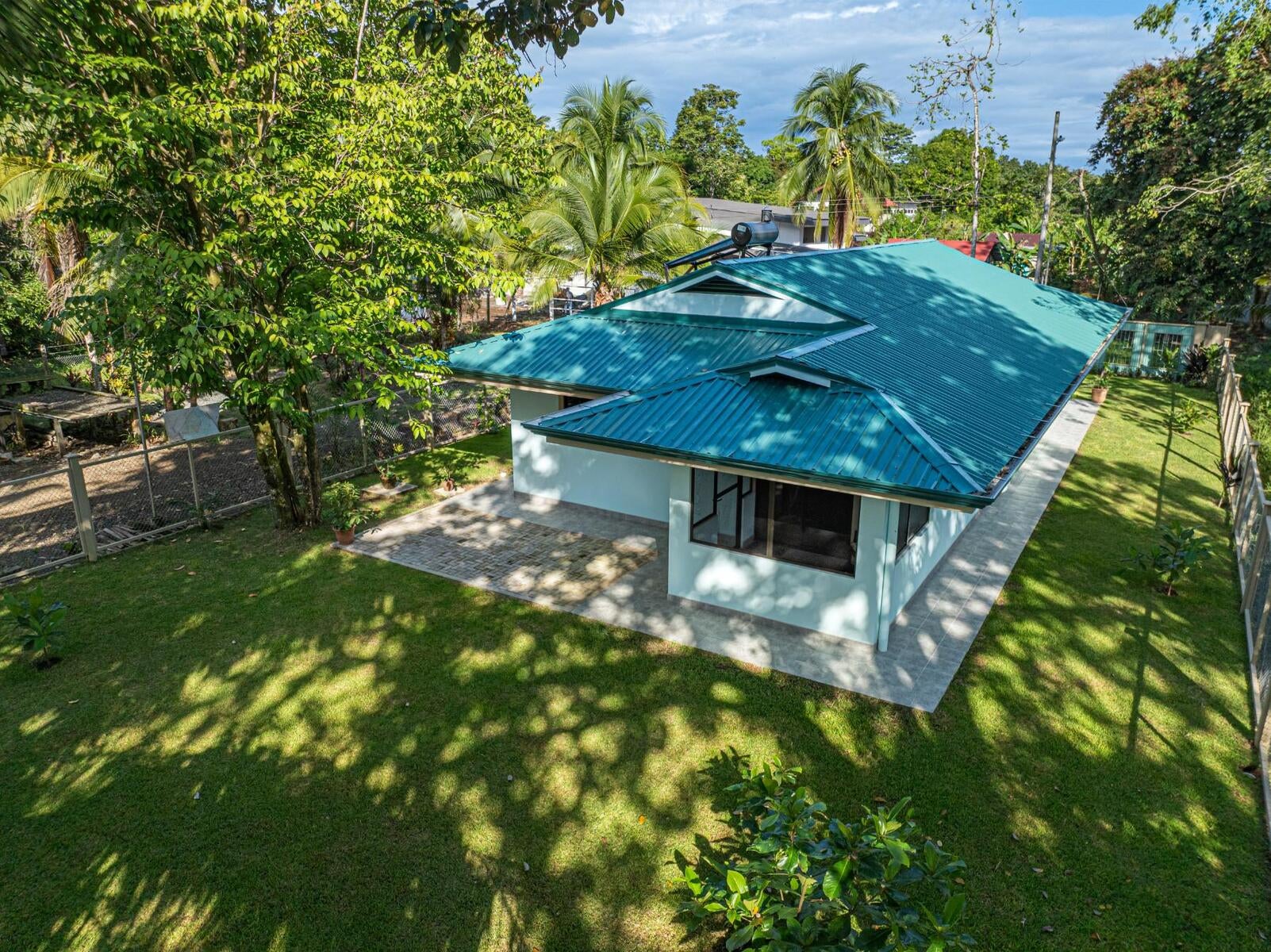 New Home Just Three Minutes Walk to Beach, Matapalo, Matapalo, Manuel Antonio, Bahia Ballena, Quepos, Puntarenas, Costa Rica 60601