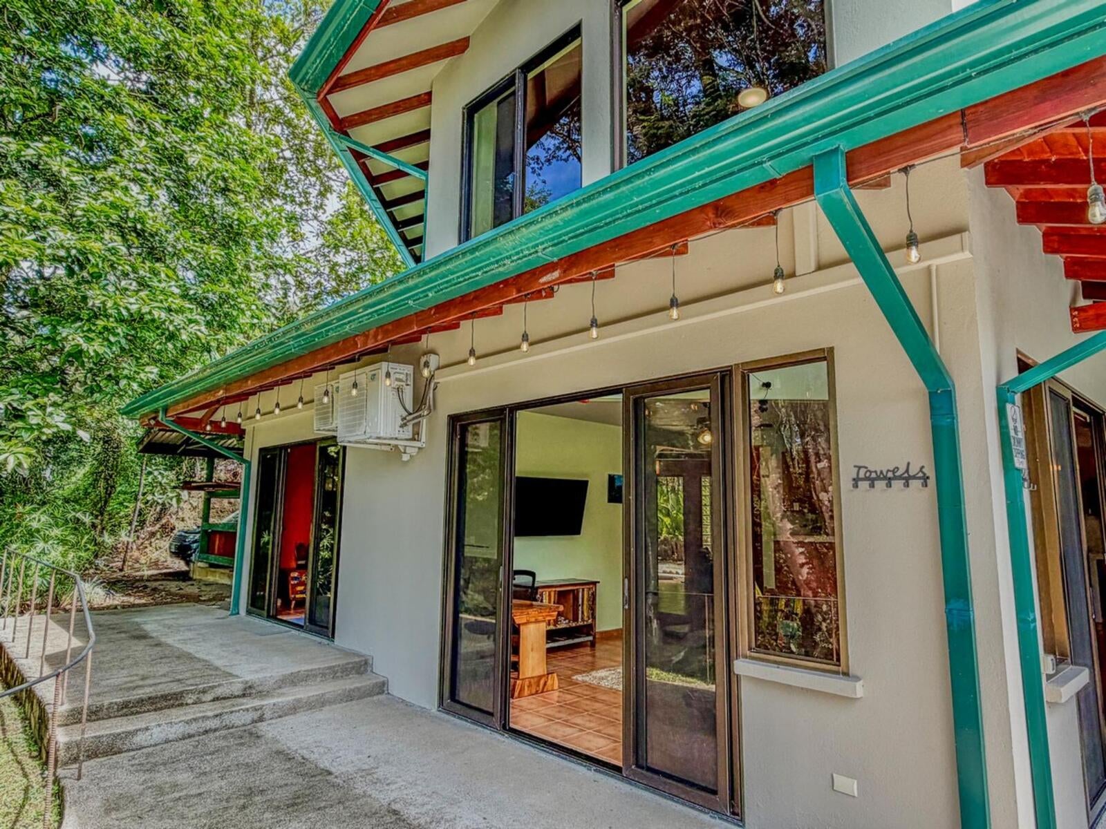 Two Bed with Vehicles Included, Lagunas, Lagunas, Dominical, Savegre, Quepos, Puntarenas, Costa Rica 60601