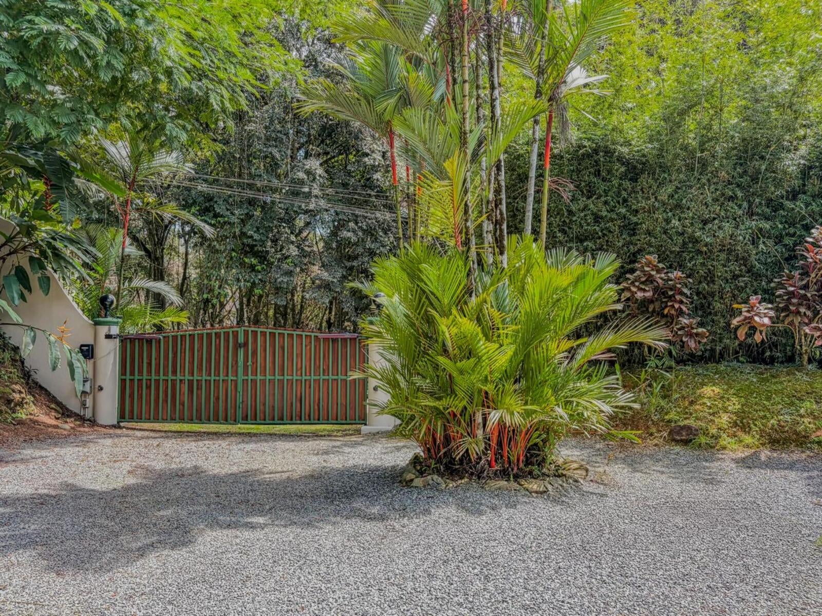 Two Bed with Vehicles Included, Lagunas, Lagunas, Dominical, Savegre, Quepos, Puntarenas, Costa Rica 60601