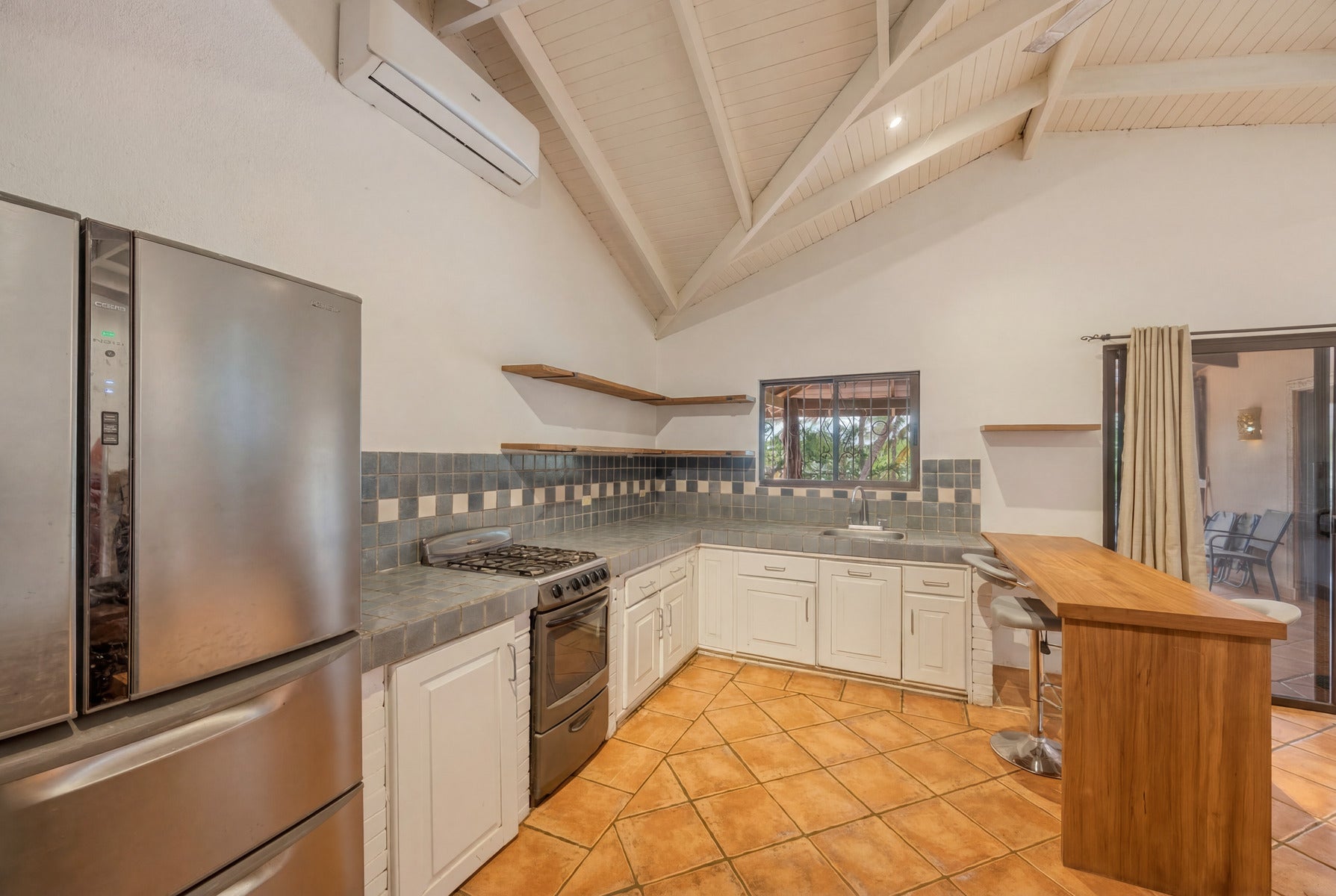 Prime Property With Rental Potential, Tamarindo, Tamarindo, Santa Cruz, Guanacaste, Costa Rica 50309