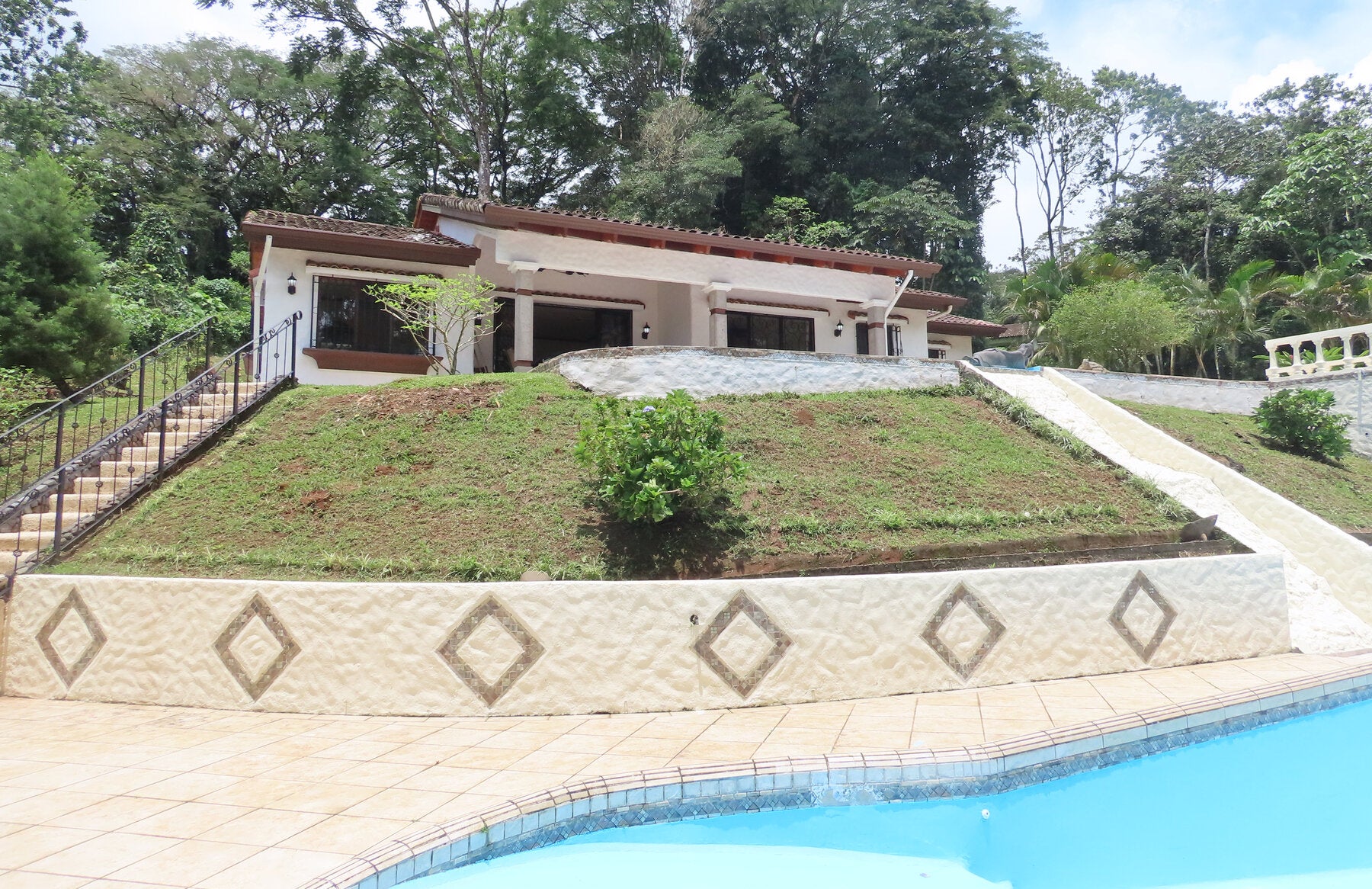 Private Lakefront Home With Guesthouse , Nuevo Arenal, Nuevo Arenal, Lake Arenal, Arenal, Tilaran, Alajuela, Costa Rica 50807