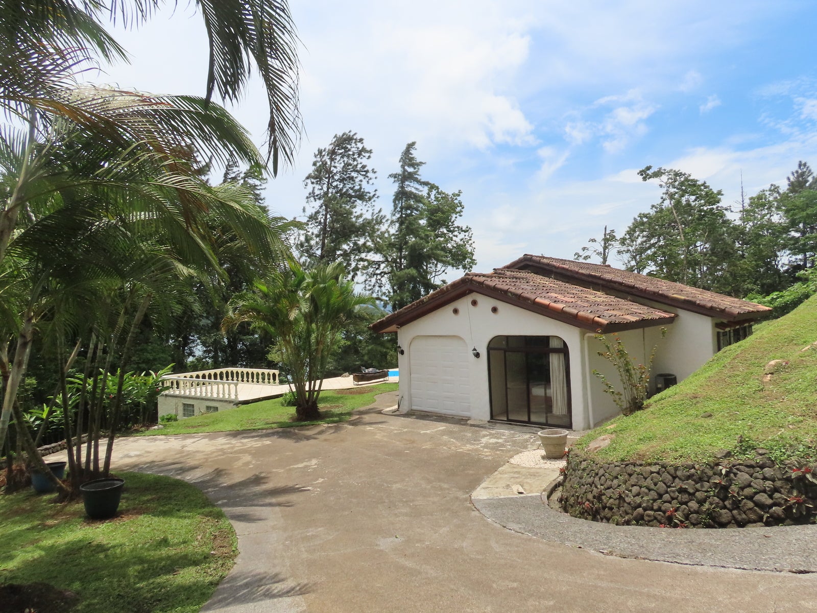 Private Lakefront Home With Guesthouse , Nuevo Arenal, Nuevo Arenal, Lake Arenal, Arenal, Tilaran, Alajuela, Costa Rica 50807