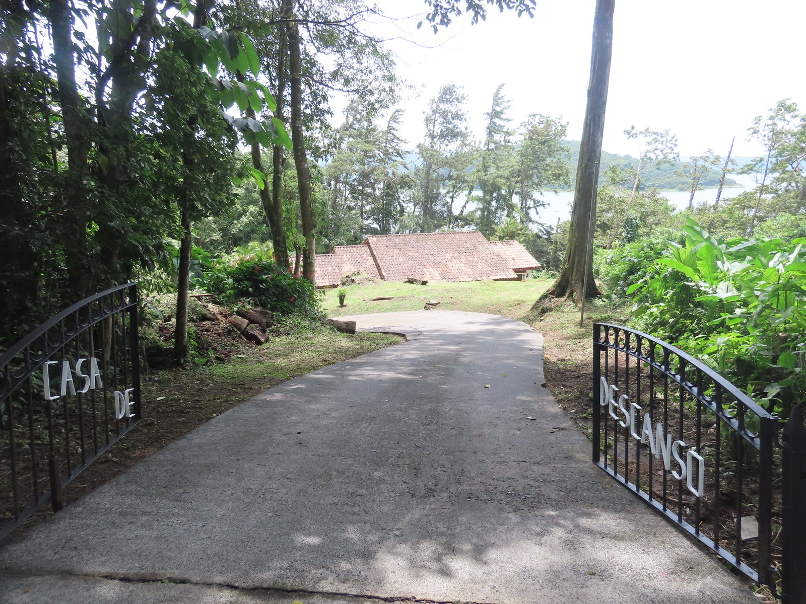 Private Lakefront Home With Guesthouse , Nuevo Arenal, Nuevo Arenal, Lake Arenal, Arenal, Tilaran, Alajuela, Costa Rica 50807