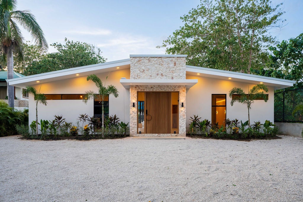 Contemporary Coastal Retreat, Playa Avellanas, Playa Avellanas, Tamarindo, Santa Cruz, Guanacaste, Costa Rica