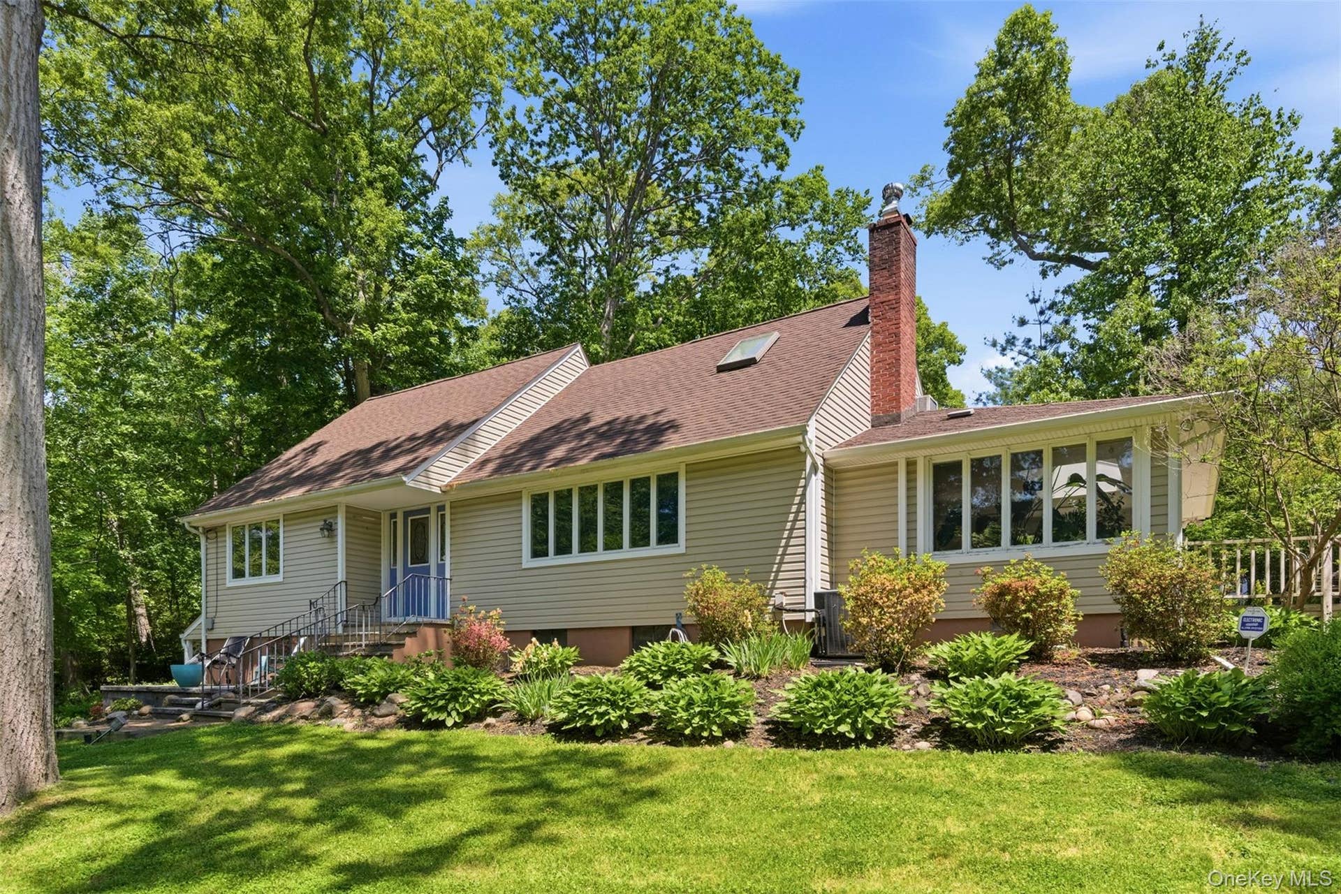 106 Vineyard Road, Huntington, NY 11743 106 Vineyard Road, Huntington, NY 11743