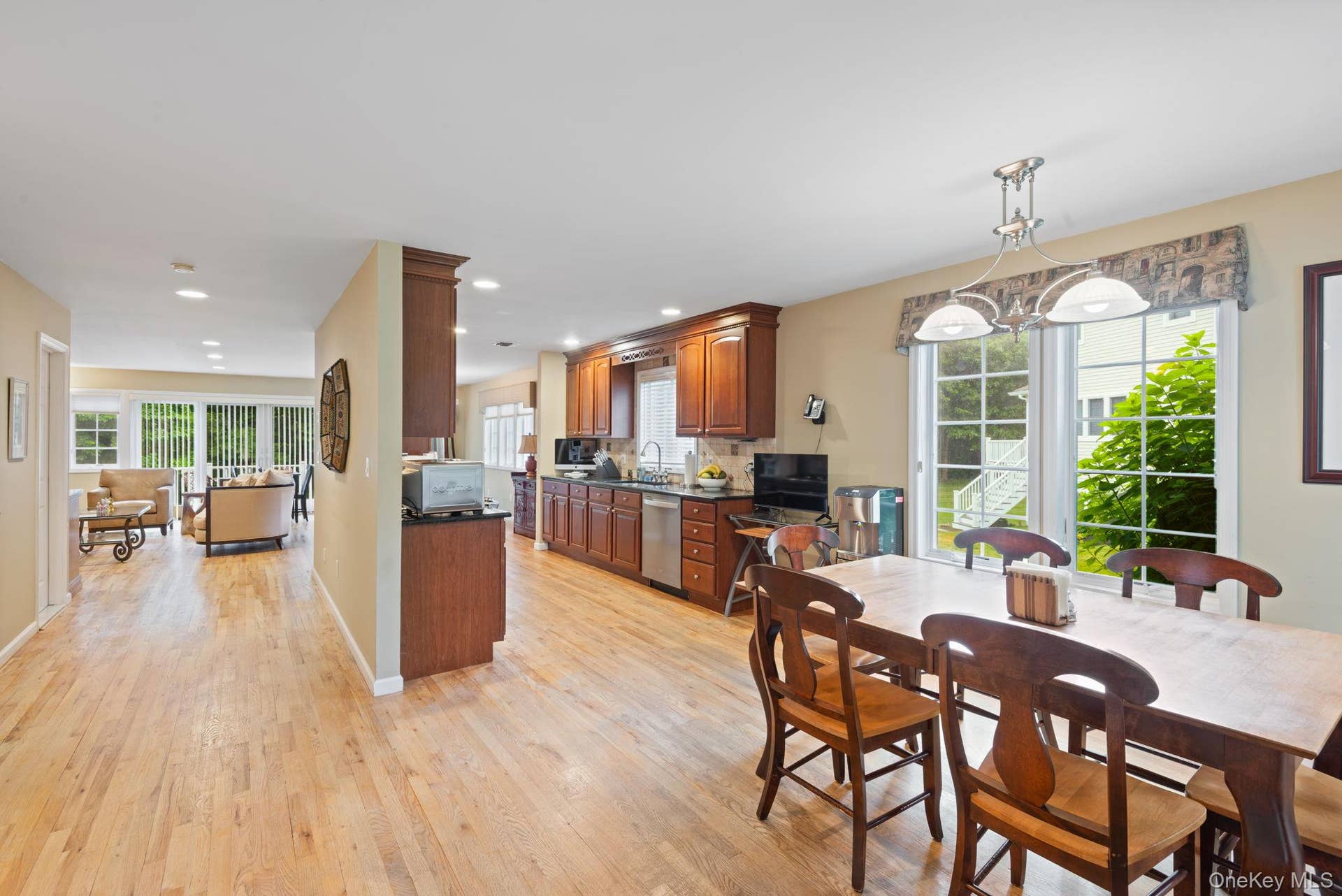 Breakfast Room & Kitchen