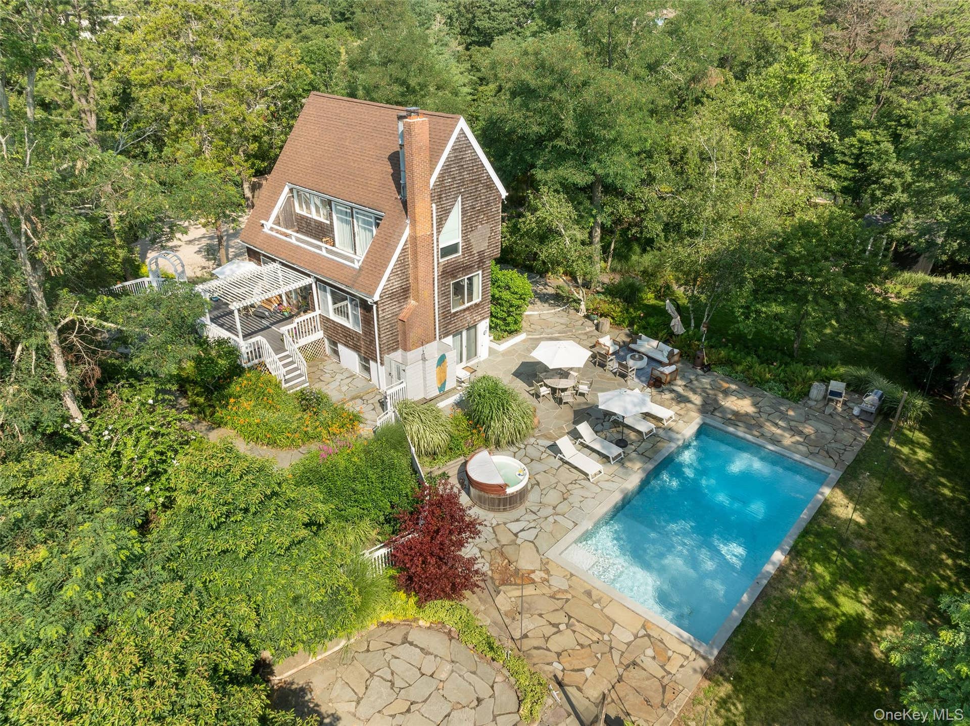 20A Oceanview Road, Hampton Bays, NY 11968 20A Oceanview Road, Hampton Bays, NY 11968