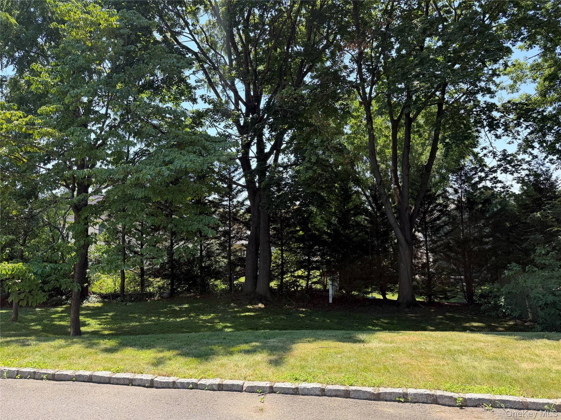 13 Walnut Street, Glen Head, NY 11545 13 Walnut Street, Glen Head, NY 11545