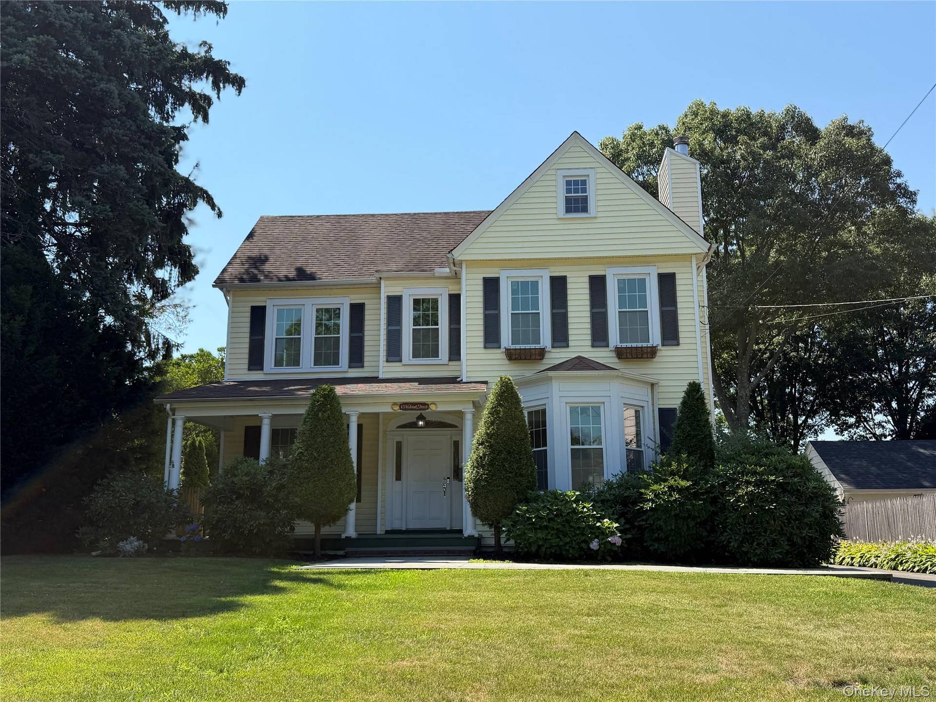 13 Walnut Street, Glen Head, NY 11545 13 Walnut Street, Glen Head, NY 11545