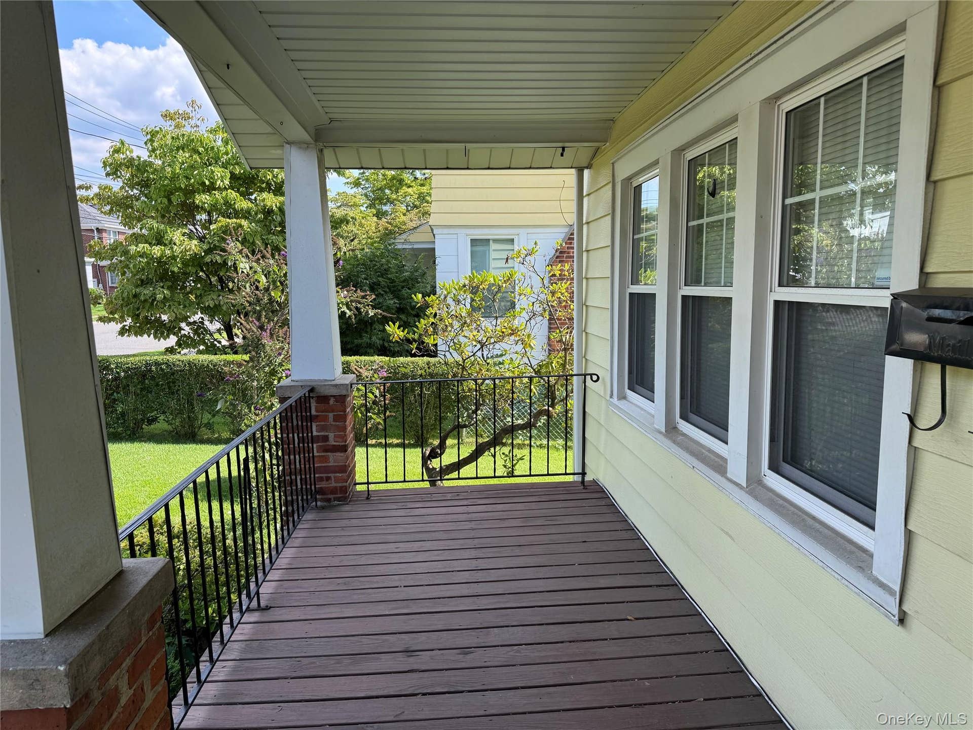 Relaxing front porch