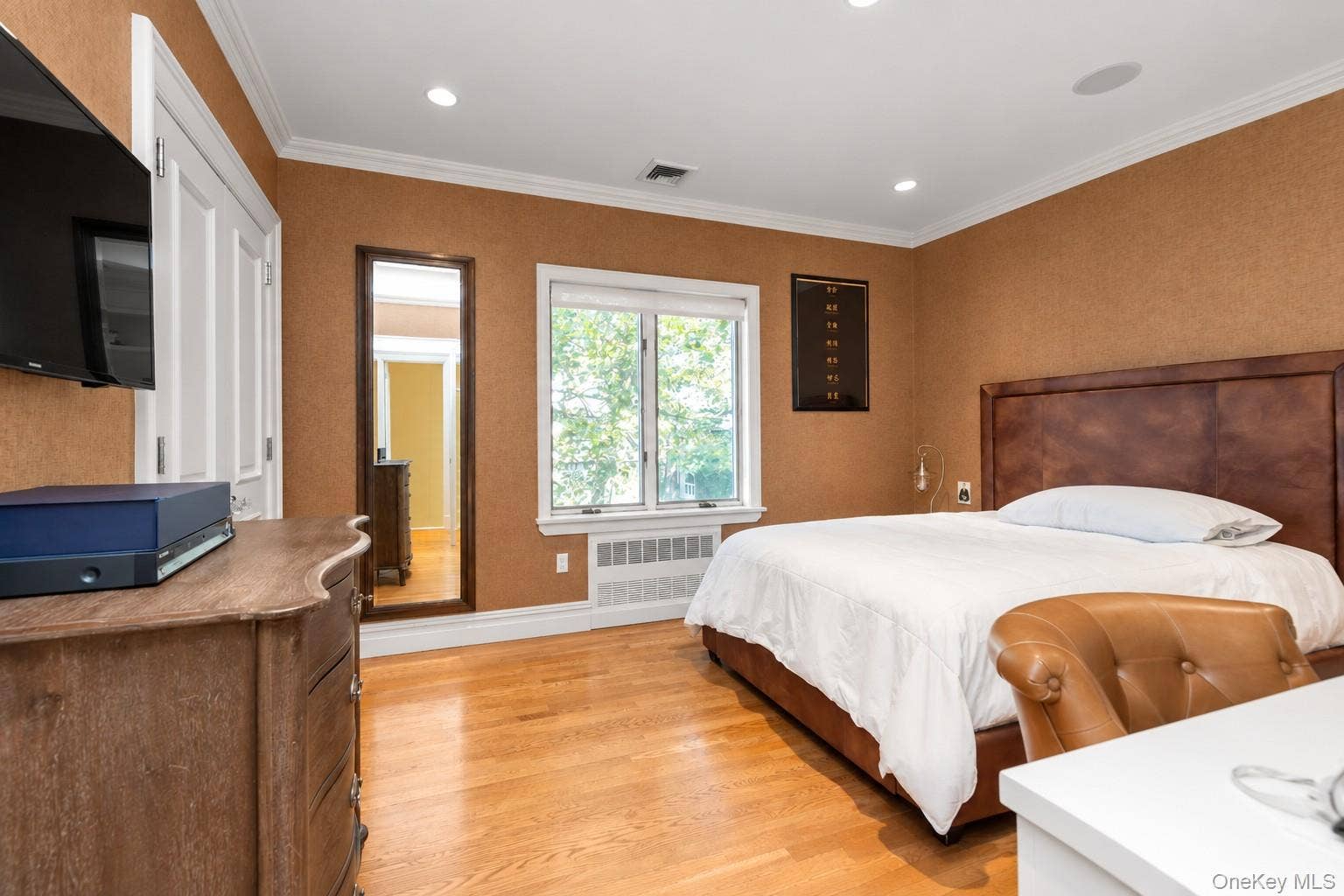 224 Beverly Road, Douglaston, NY 11363 Bedroom