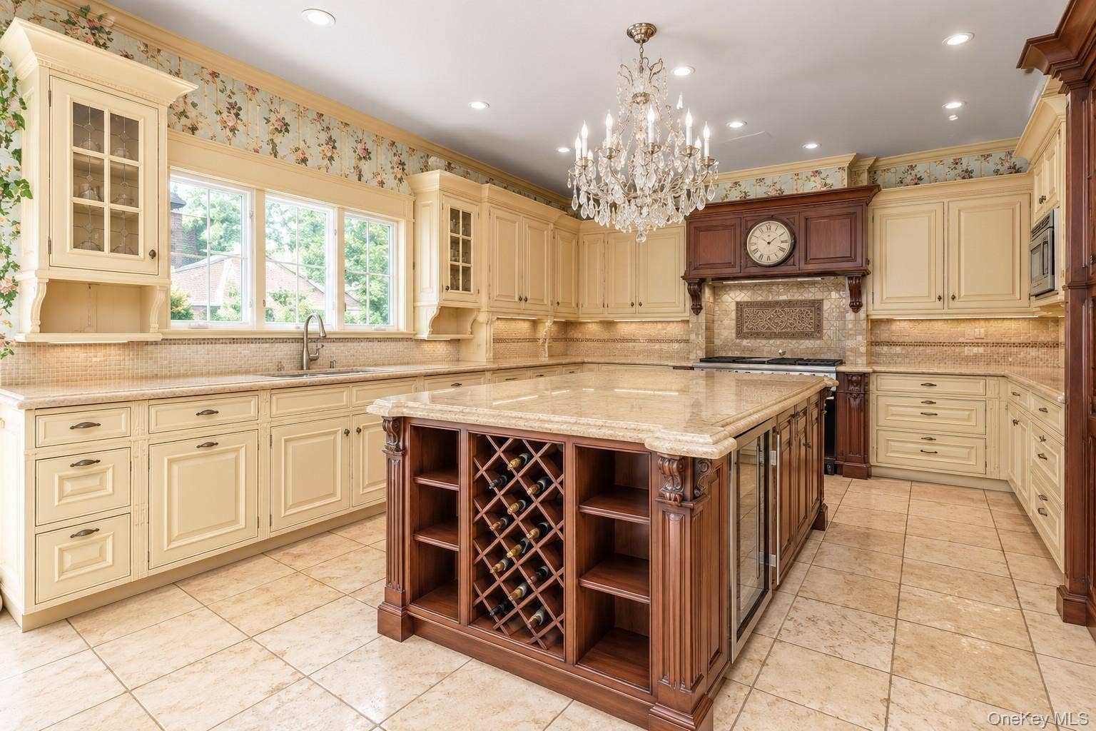 224 Beverly Road, Douglaston, NY 11363 224 Beverly Road, Douglaston, NY 11363