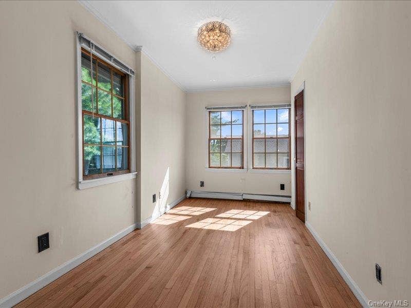 39 12th Avenue, Sea Cliff, NY 11579 39 12th Avenue, Sea Cliff, NY 11579
