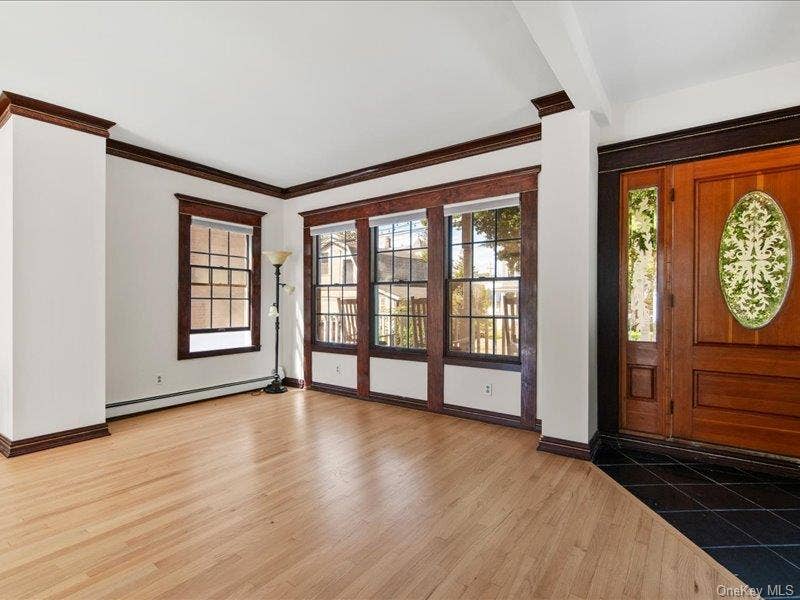 39 12th Avenue, Sea Cliff, NY 11579 39 12th Avenue, Sea Cliff, NY 11579