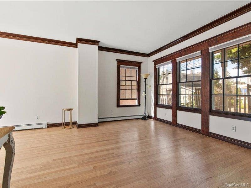 39 12th Avenue, Sea Cliff, NY 11579 39 12th Avenue, Sea Cliff, NY 11579