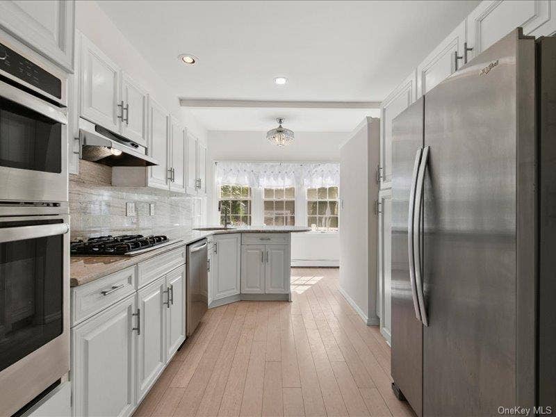 39 12th Avenue, Sea Cliff, NY 11579 Kitchen