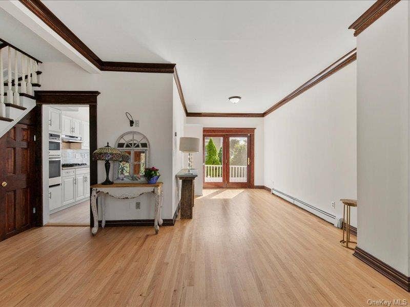 39 12th Avenue, Sea Cliff, NY 11579 39 12th Avenue, Sea Cliff, NY 11579