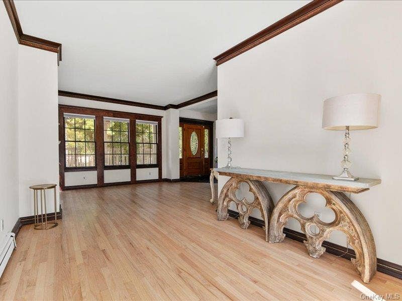 39 12th Avenue, Sea Cliff, NY 11579 Dining Room