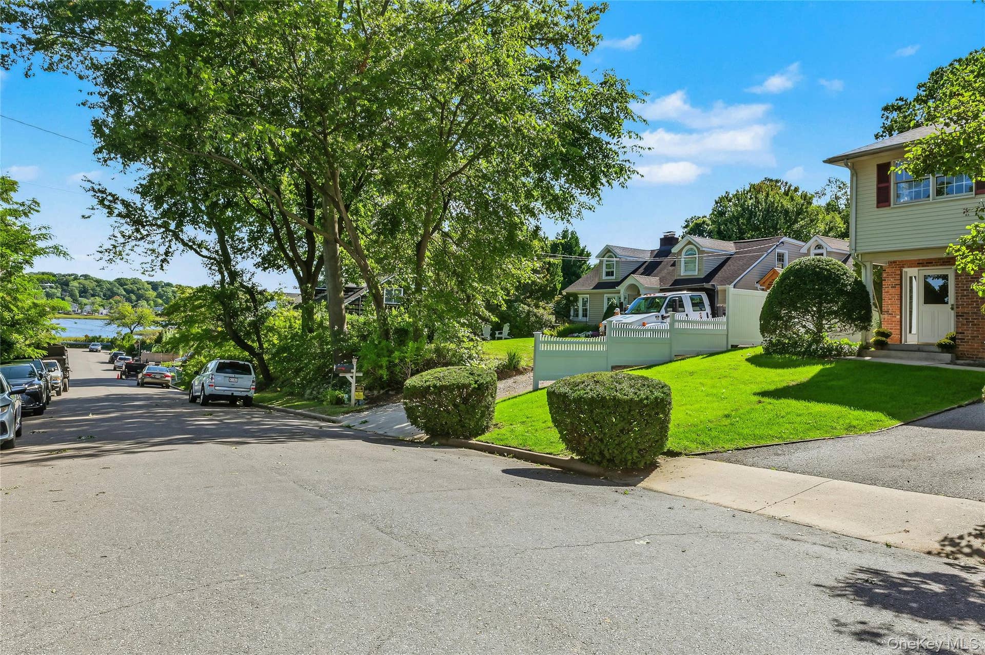 76 Hernan Avenue, Locust Valley, NY 11560 76 Hernan Avenue, Locust Valley, NY 11560