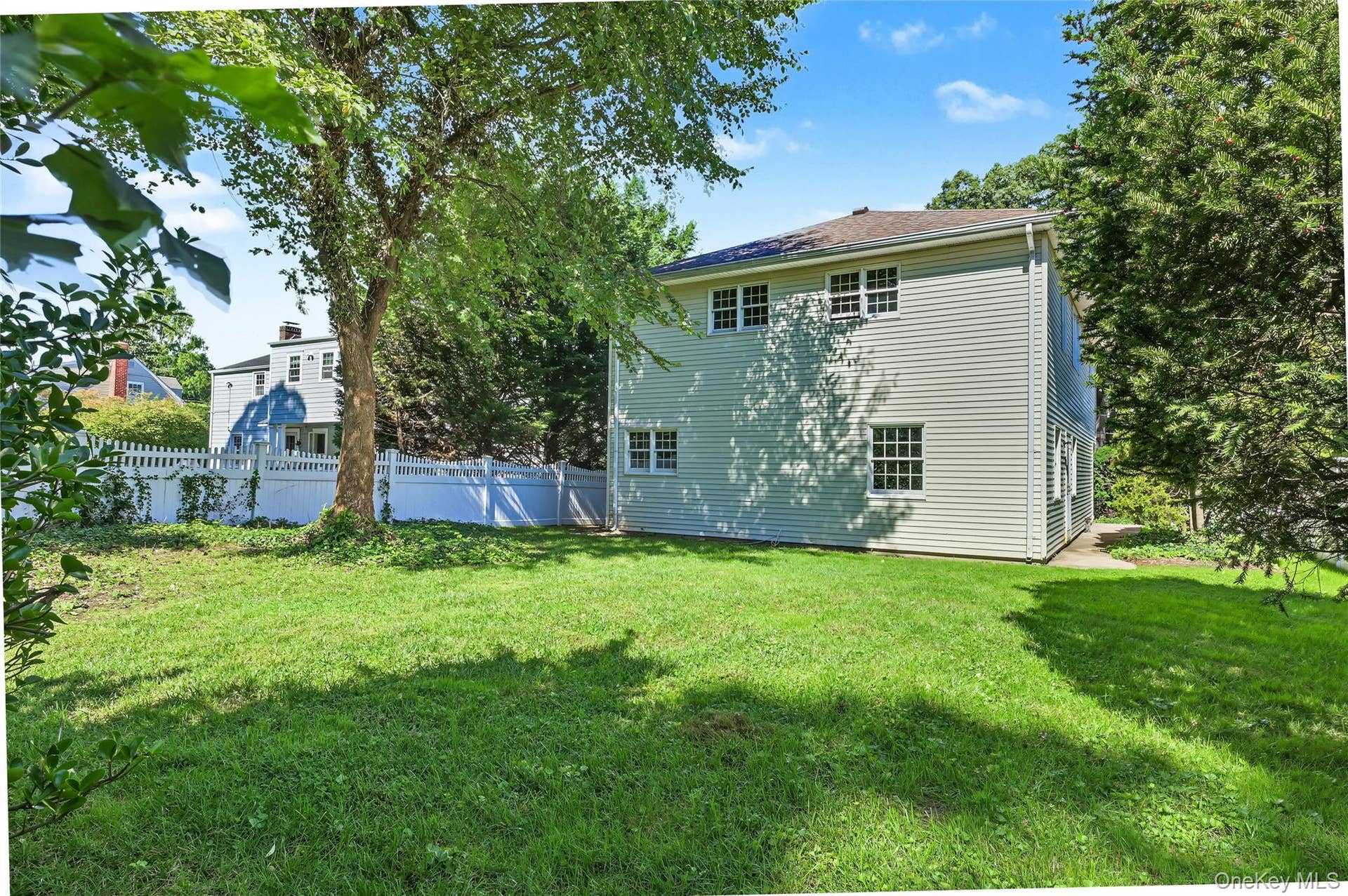 76 Hernan Avenue, Locust Valley, NY 11560 76 Hernan Avenue, Locust Valley, NY 11560