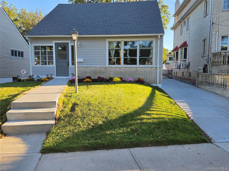 Property photo for 259-30 61st Avenue, Little Neck, NY