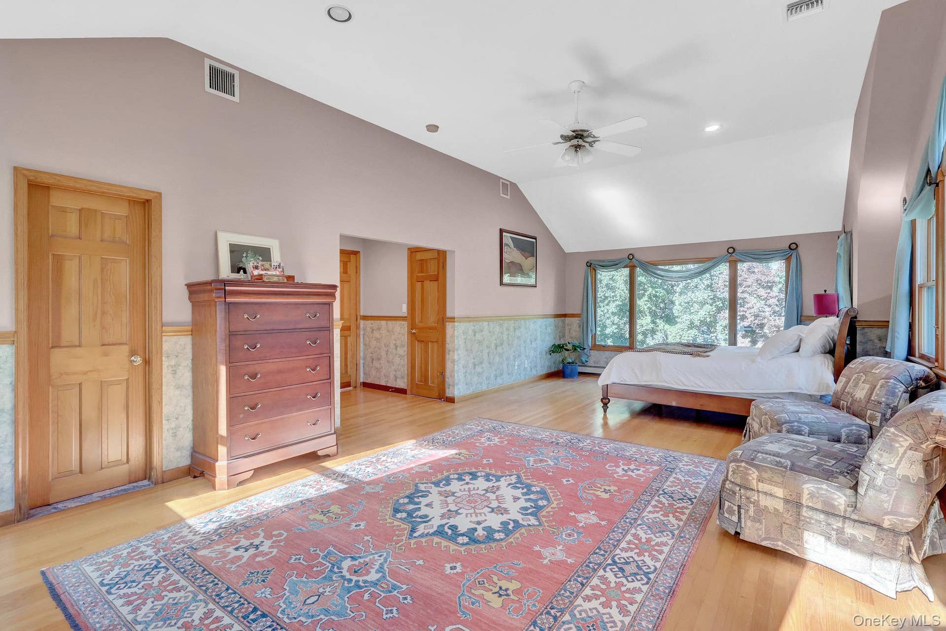 9 Shipyard Lane, Setauket, NY 11733 Hardwood floors entire top floor living areas