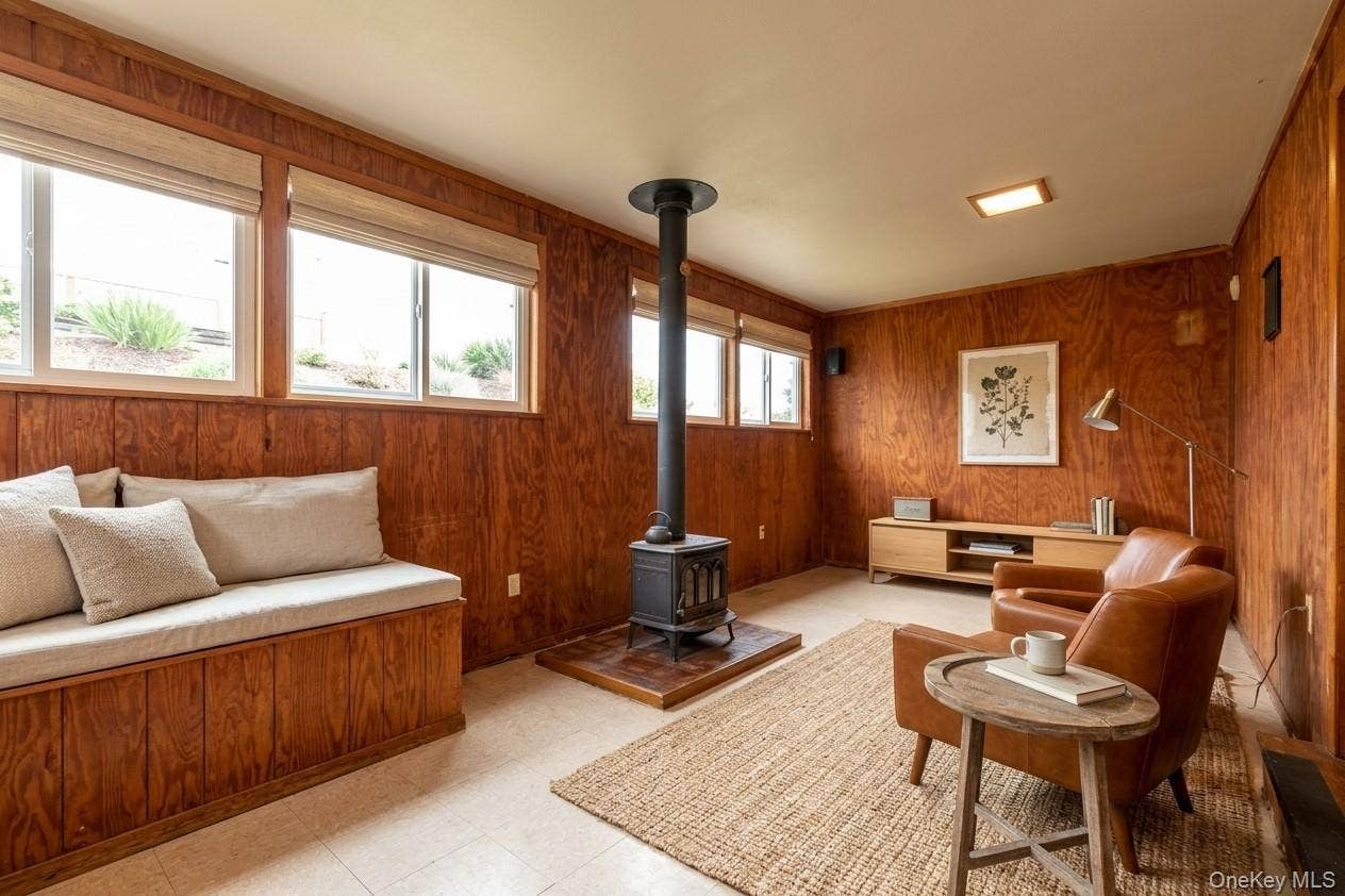 Virtually Staged Sunroom