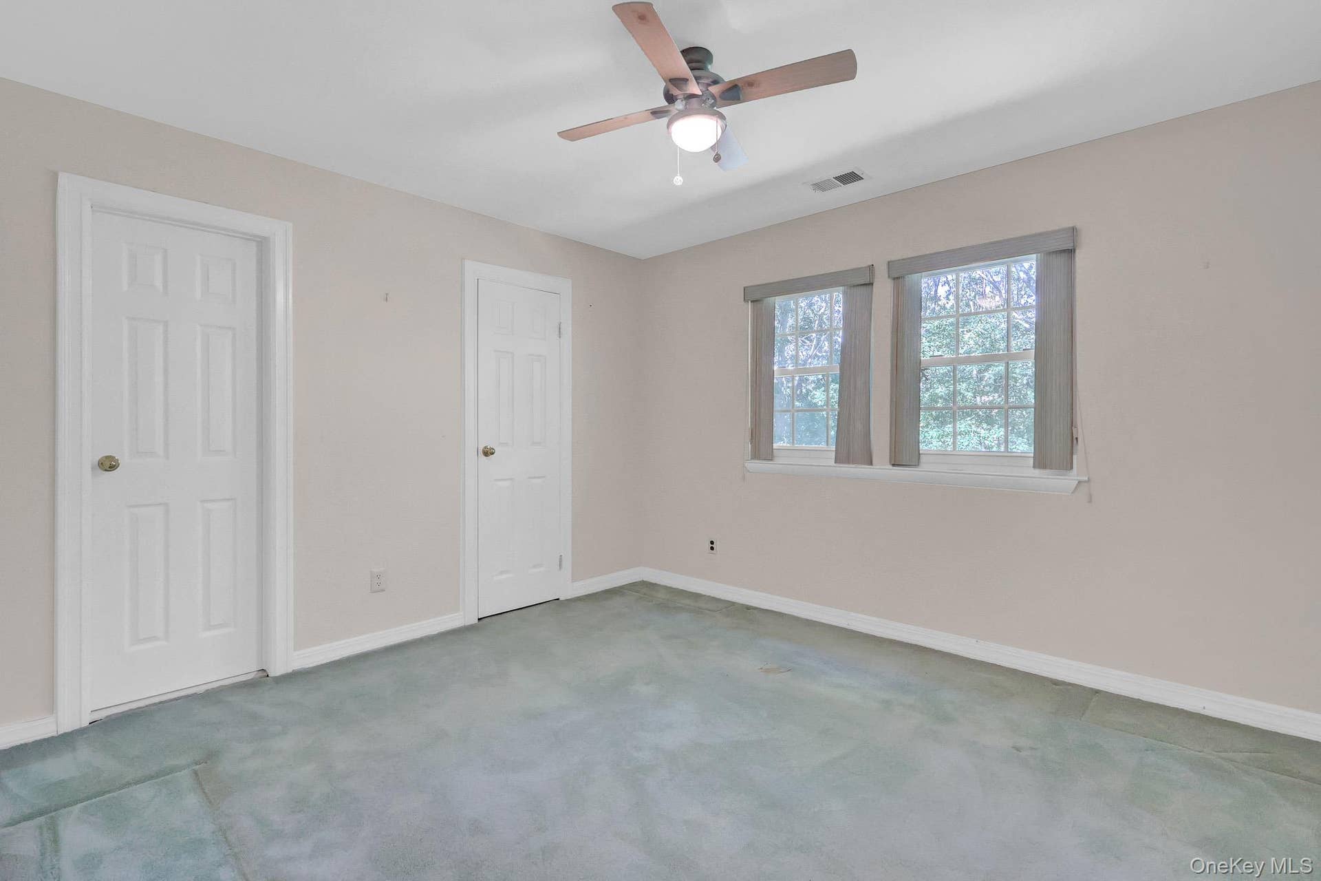 32 Huntington, Yaphank, NY 11980 32 Huntington, Yaphank, NY 11980