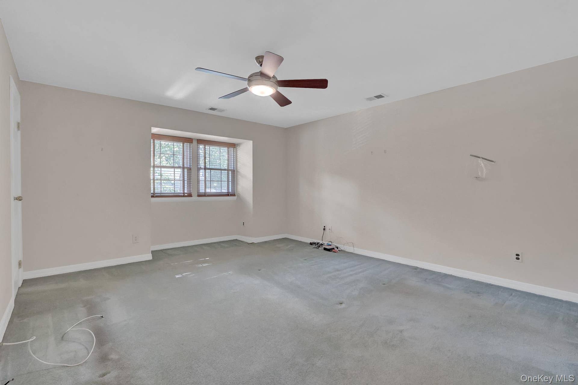 32 Huntington, Yaphank, NY 11980 32 Huntington, Yaphank, NY 11980