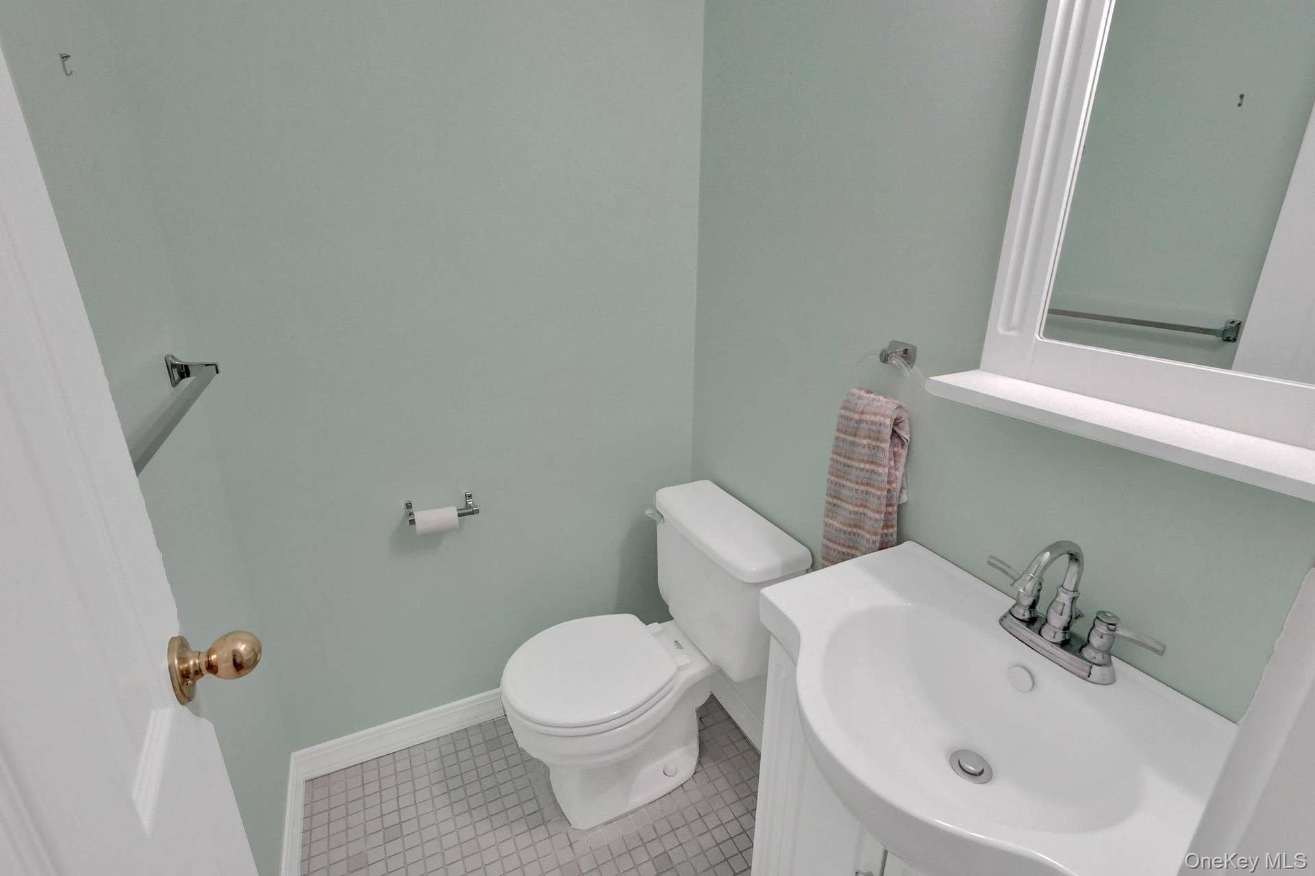 32 Huntington, Yaphank, NY 11980 32 Huntington, Yaphank, NY 11980