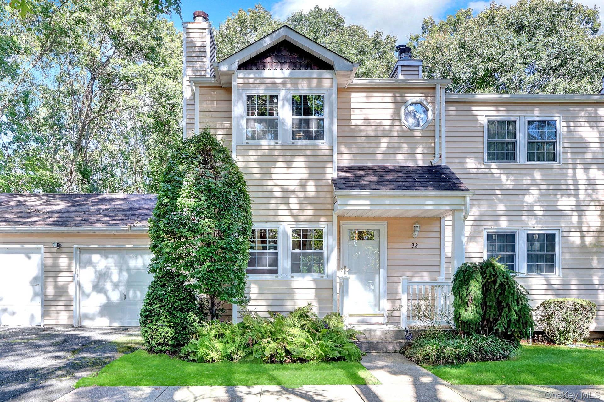 32 Huntington, Yaphank, NY 11980 32 Huntington, Yaphank, NY 11980