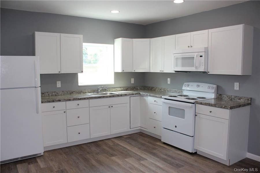 Property photo for 3144 Route 9W, #3, New Windsor, NY