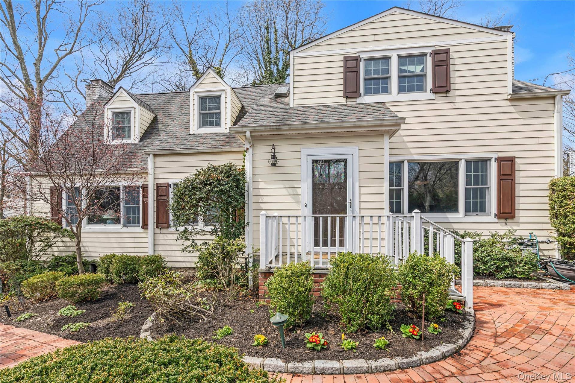 35 Mitchell Road, Port Washington, NY 11050 35 Mitchell Road, Port Washington, NY 11050