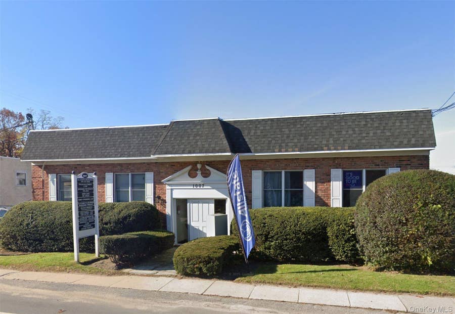 Property photo for 1007 Glen Cove Avenue, #LL5, Glen Head, NY