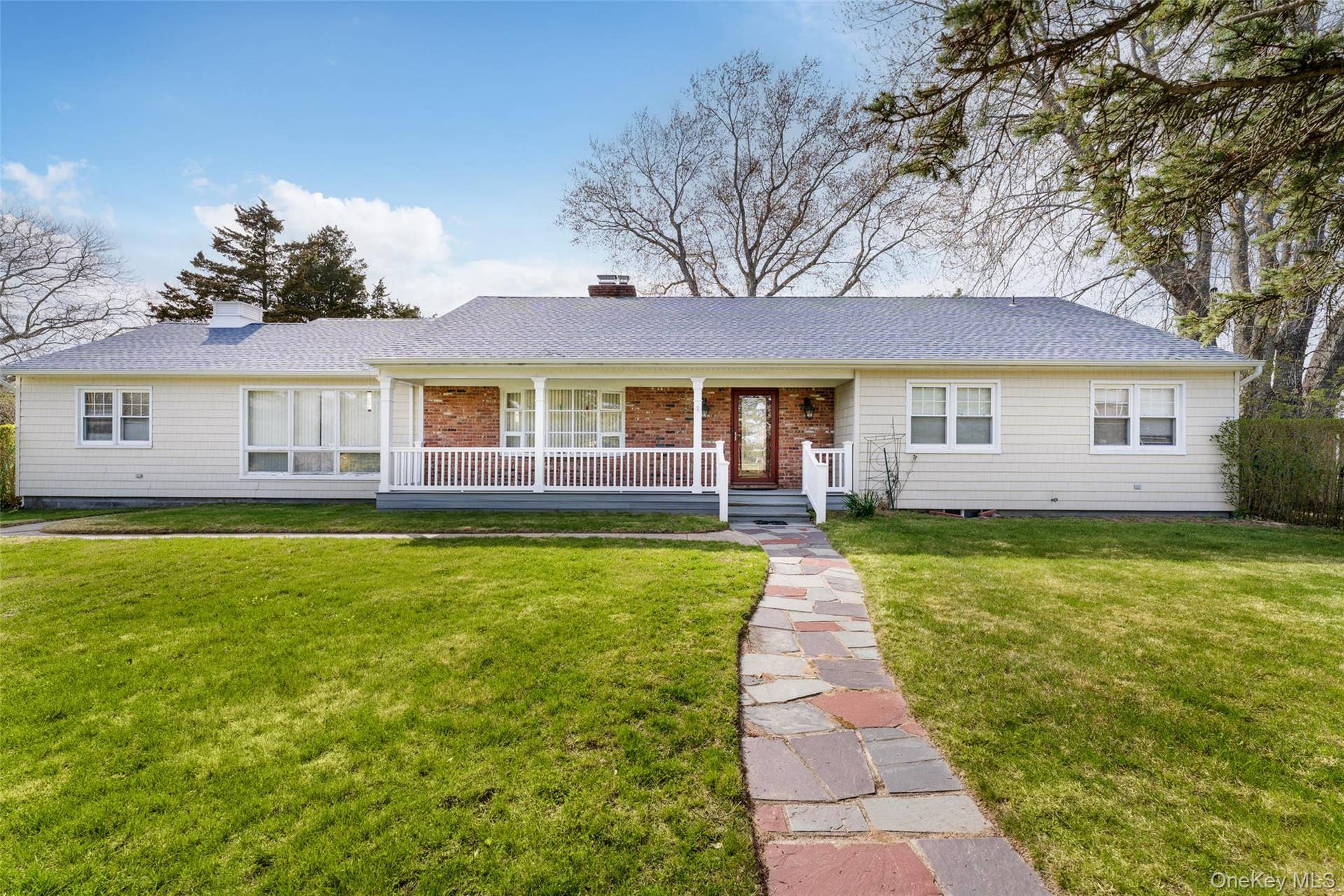 4 Hampton Harbor Lane, Hampton Bays, NY 11946 4 Hampton Harbor Lane, Hampton Bays, NY 11946