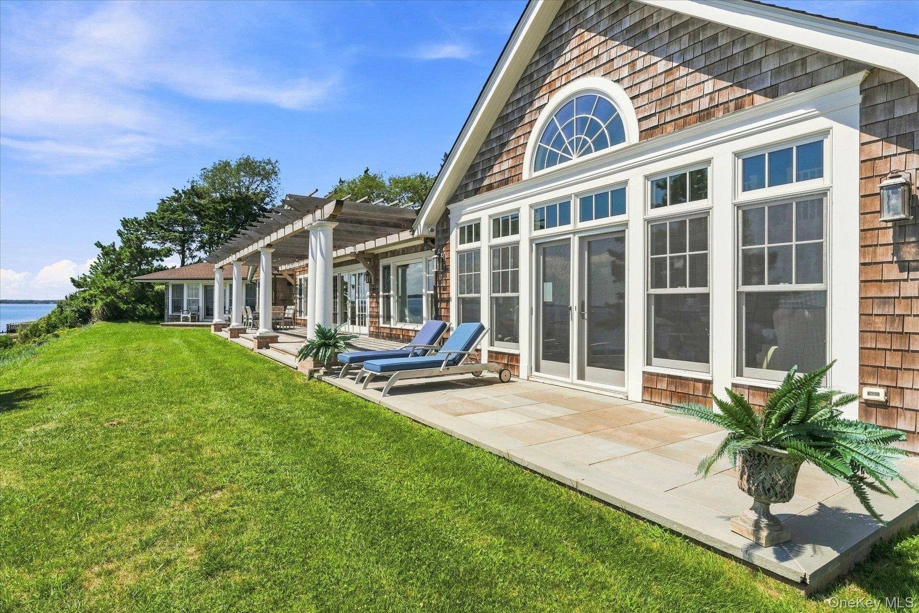920 E Cedar Point Drive, Southold, NY 11971 920 E Cedar Point Drive, Southold, NY 11971