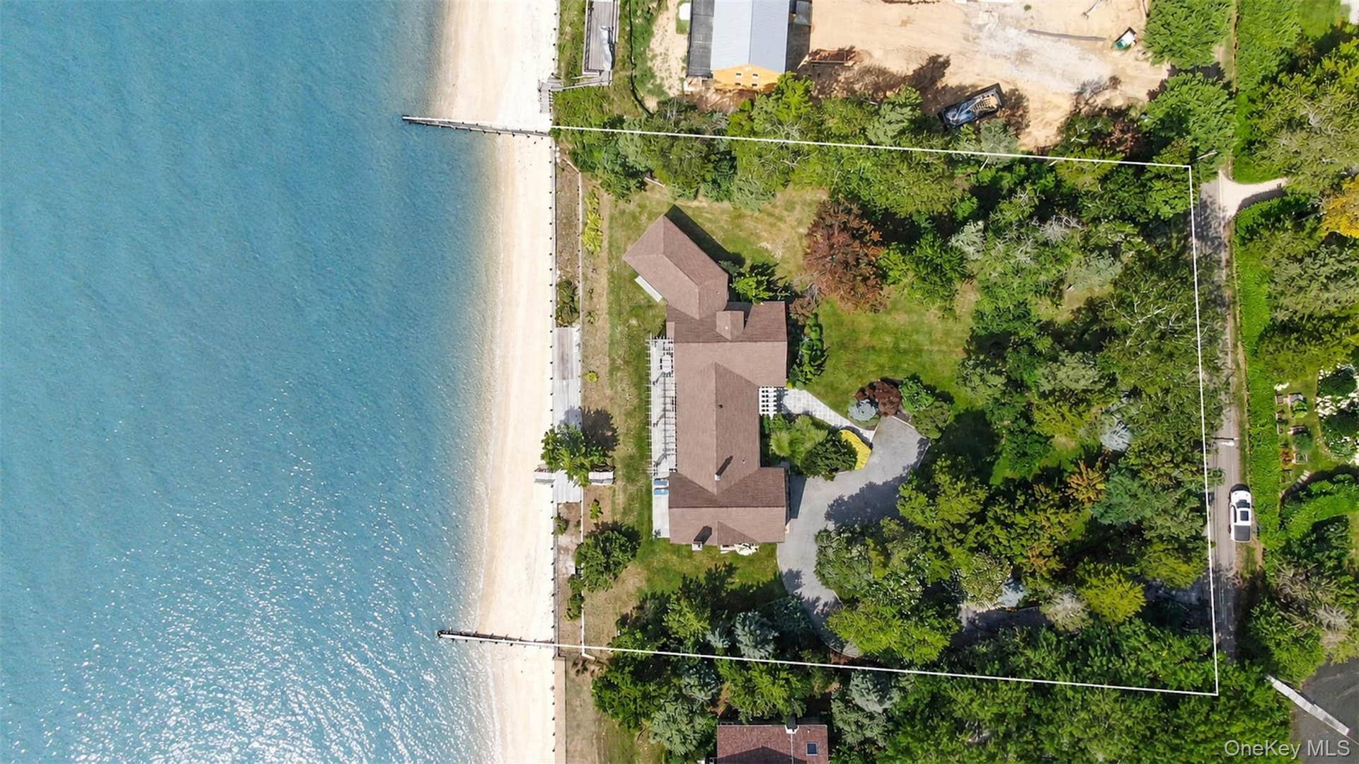 920 E Cedar Point Drive, Southold, NY 11971 920 E Cedar Point Drive, Southold, NY 11971
