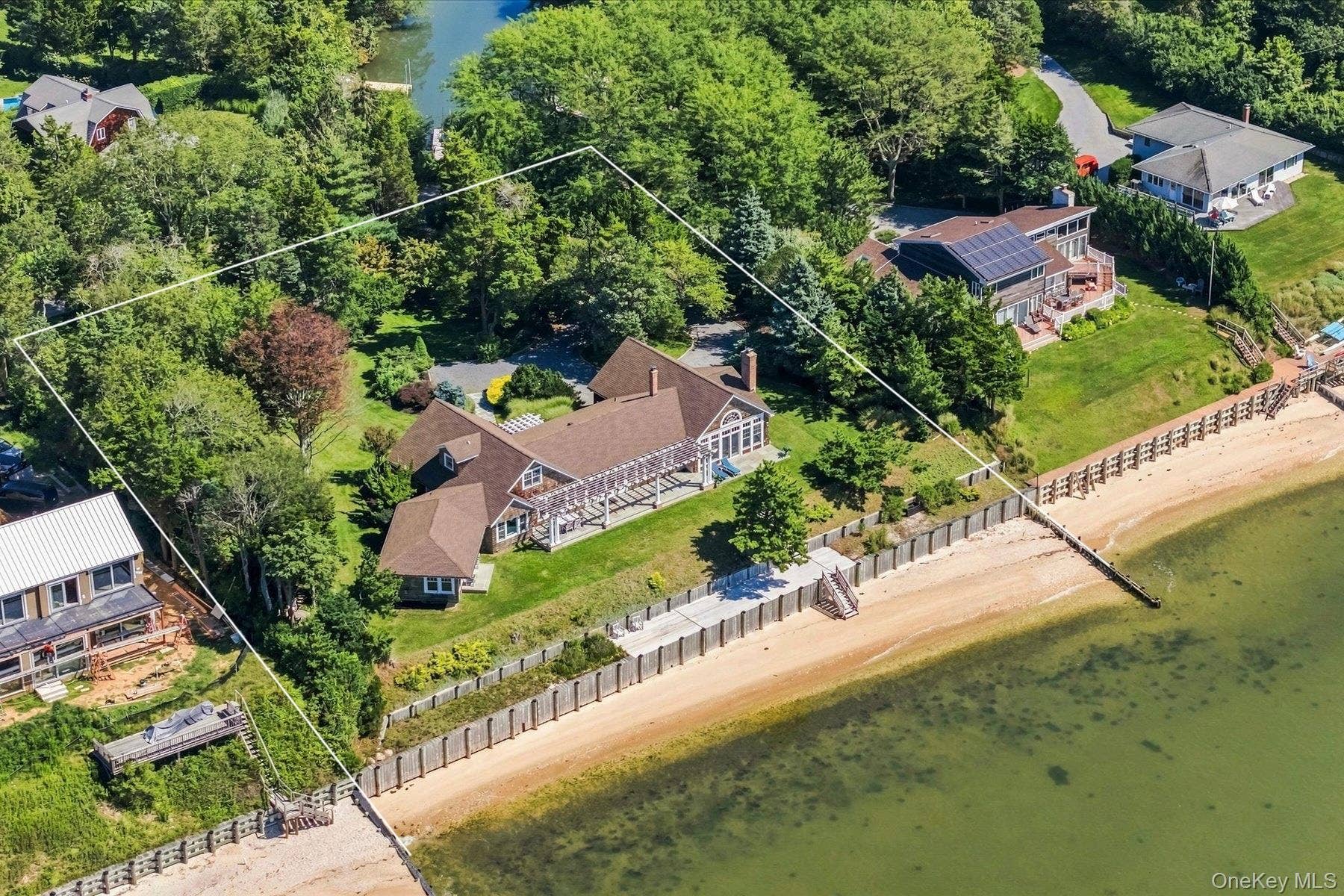 920 E Cedar Point Drive, Southold, NY 11971 920 E Cedar Point Drive, Southold, NY 11971