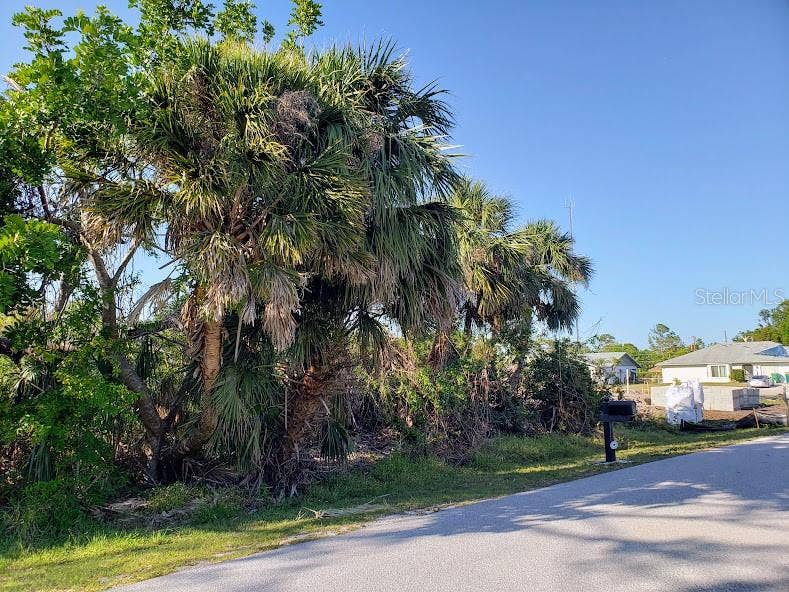 Property photo for 928 TROPICAL AVENUE NW, Port Charlotte, FL