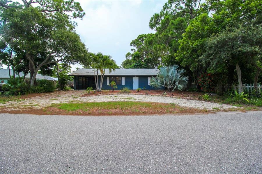 Property photo for 1116 ROYAL ROAD, Venice, FL